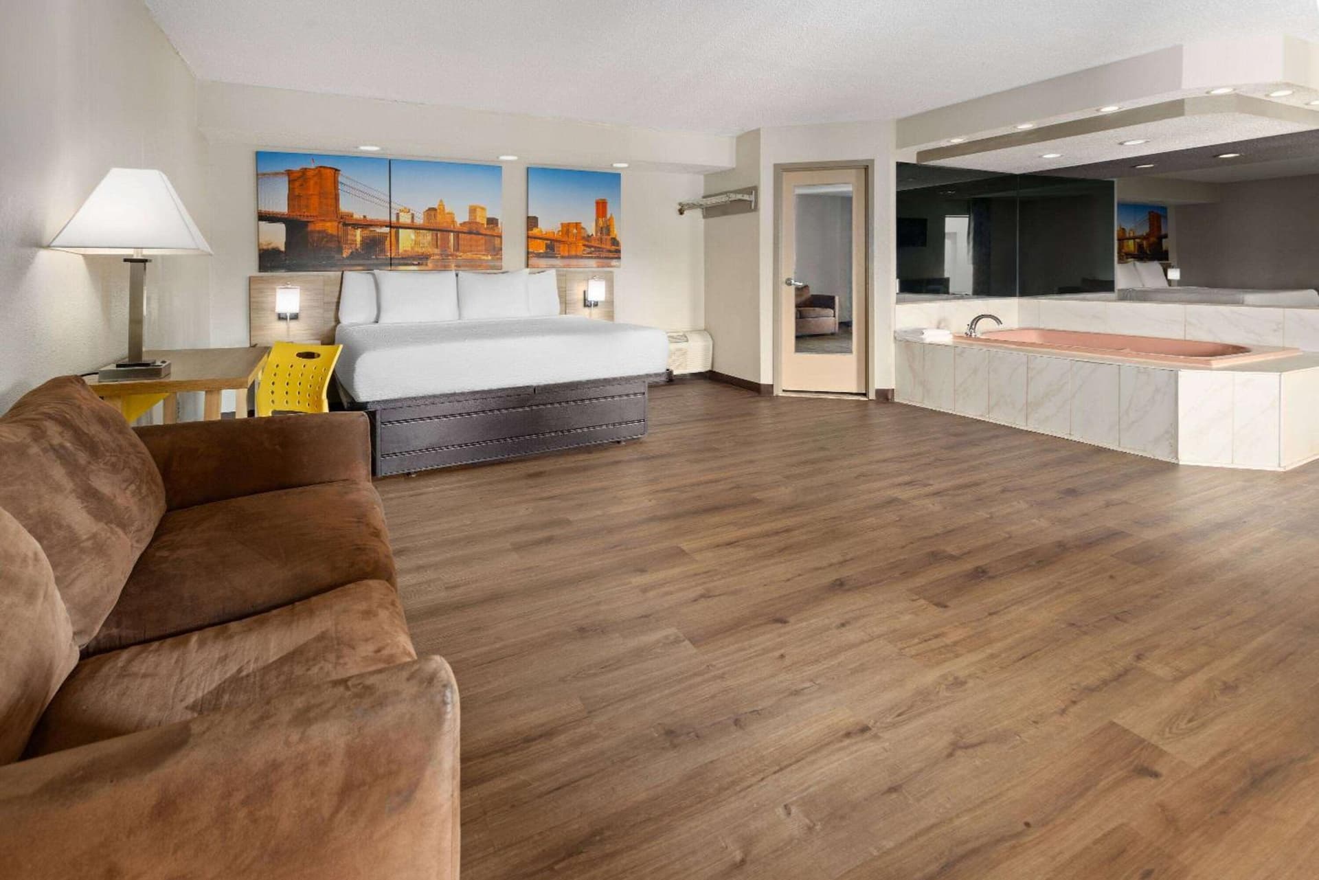 Days Inn & Suites by Wyndham Albany gallery photo in Albany, NY — image 50