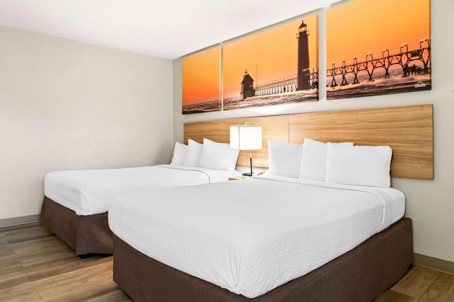 Days Inn & Suites by Wyndham Warren gallery photo in Warren, MI — image 38