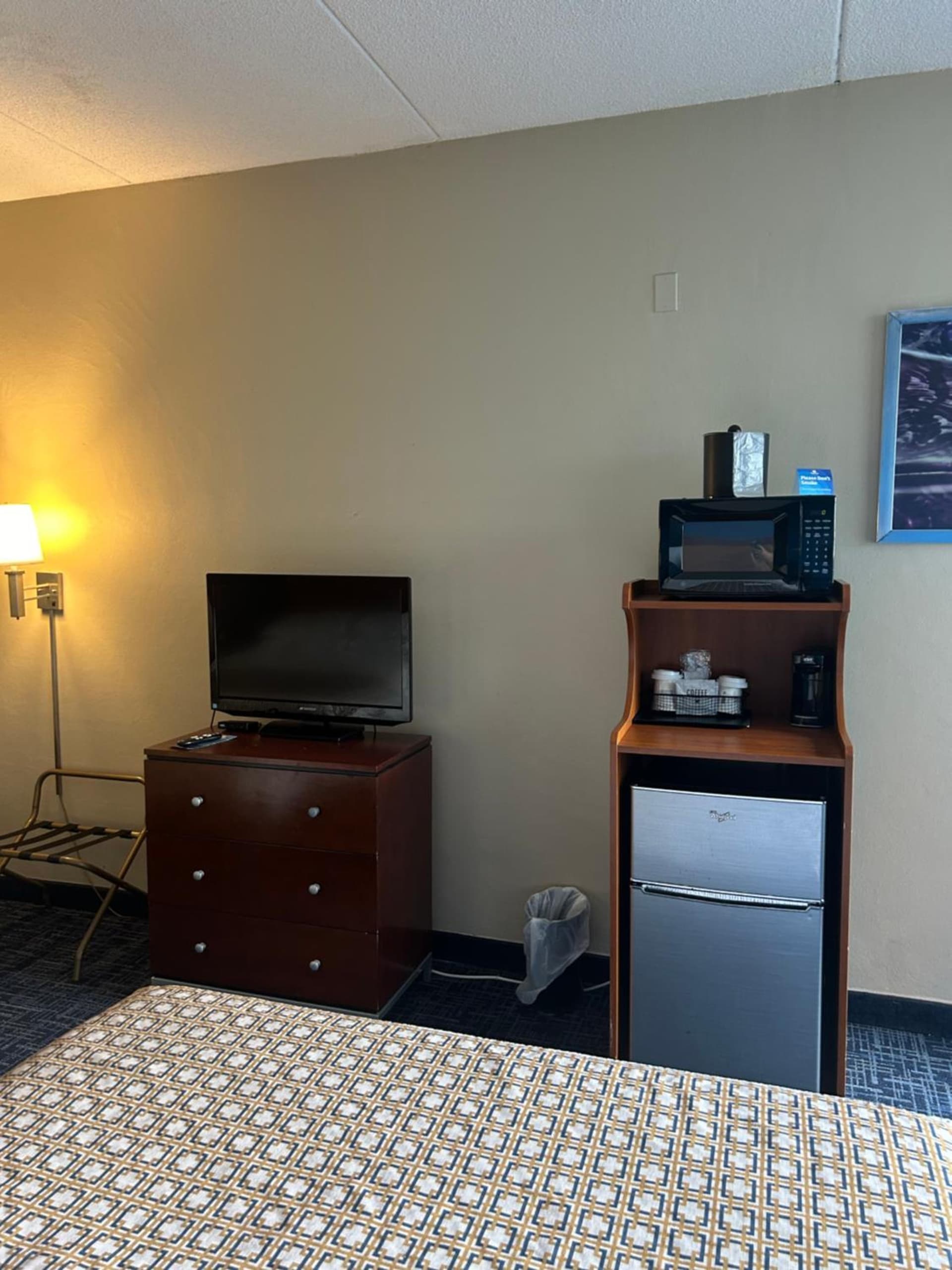 Days Inn by Wyndham Virginia Beach At The Beach gallery photo in Virginia Beach, VA — image 20