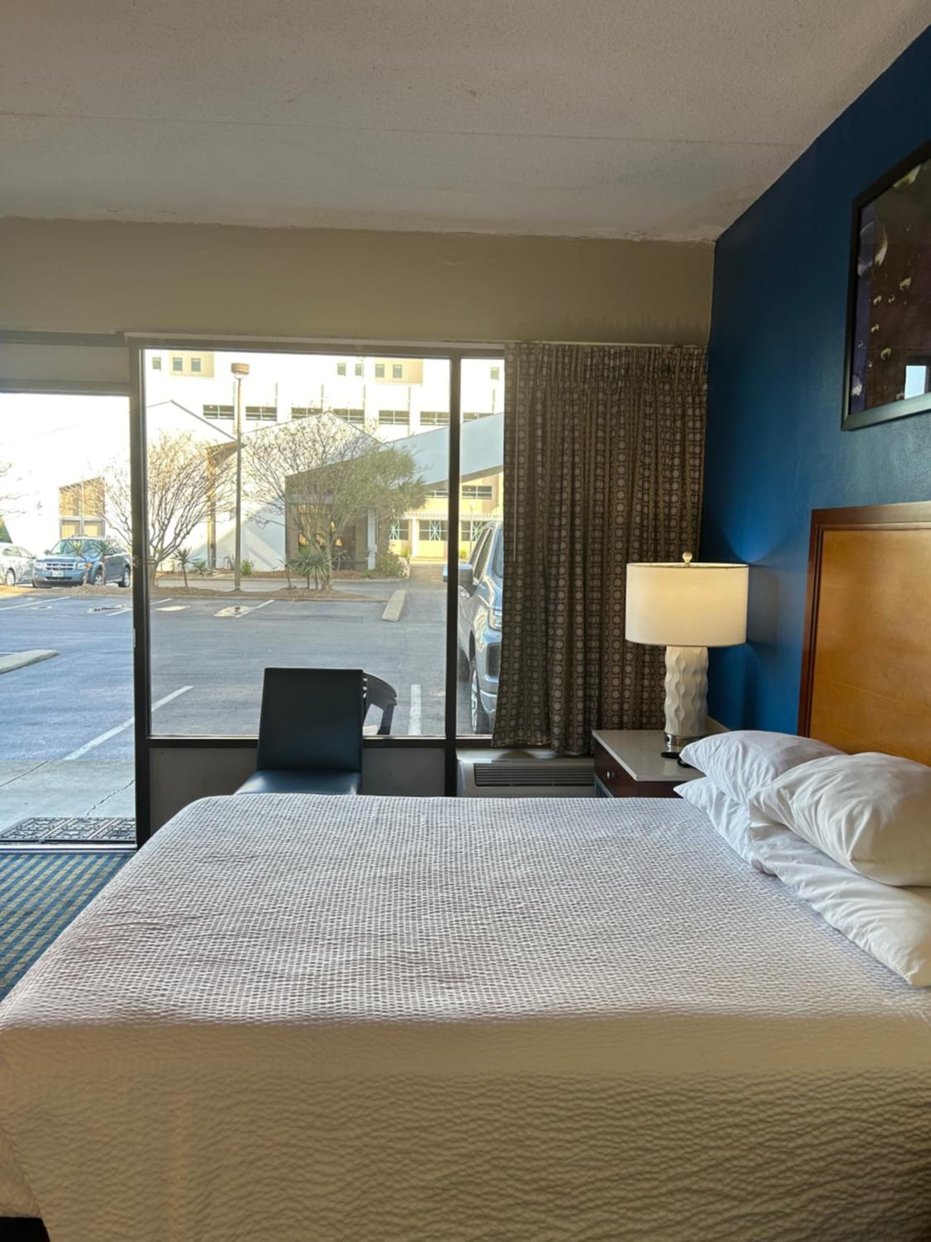 Days Inn by Wyndham Virginia Beach At The Beach gallery photo in Virginia Beach, VA — image 13