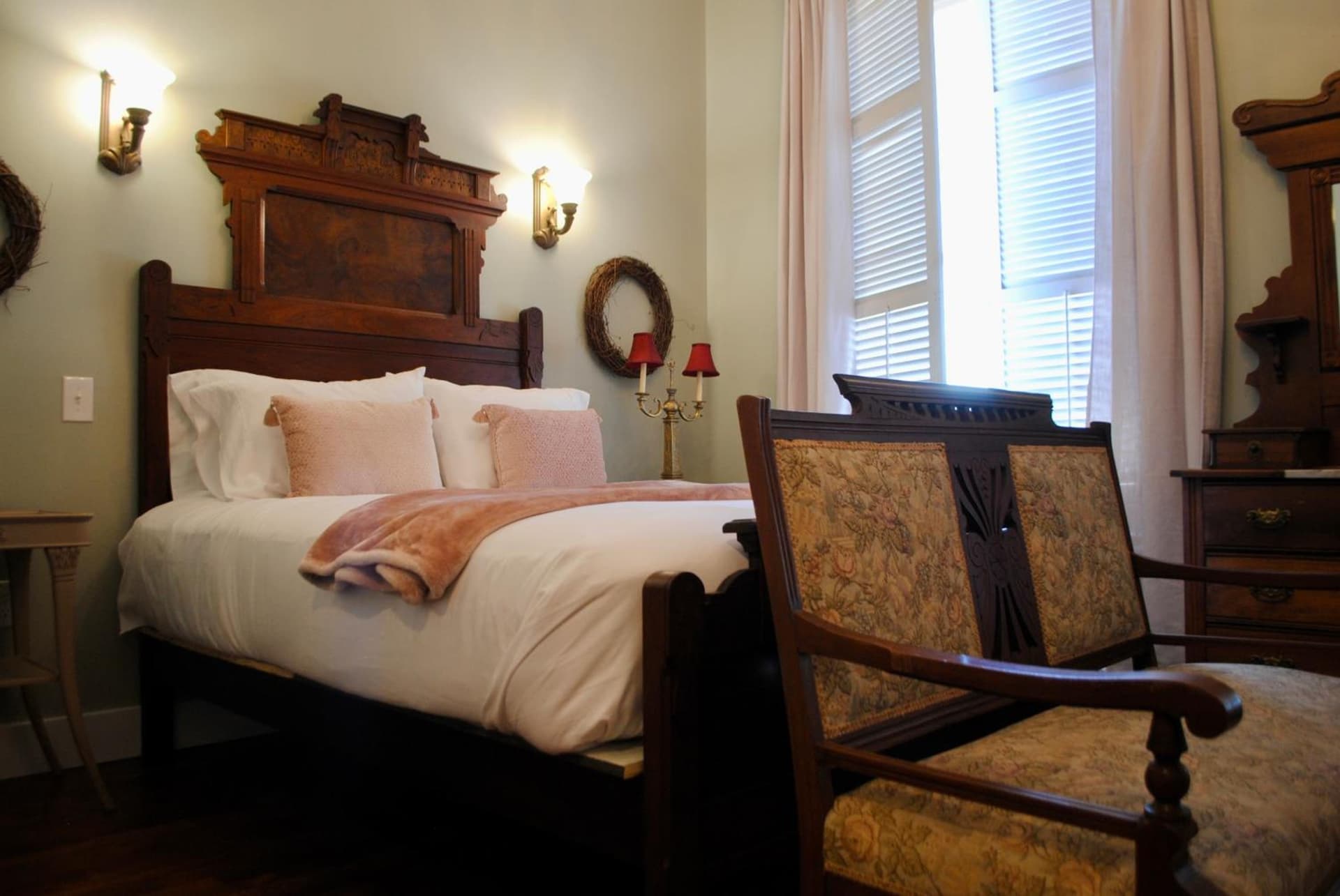 Branner Room The Lodge interior in Jefferson City, TN — gallery photo 2