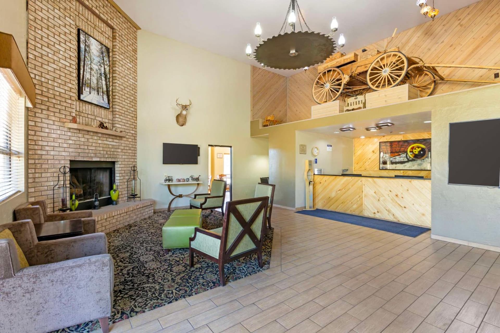 Best Western Sawmill Inn property views in Heber — gallery photo 3