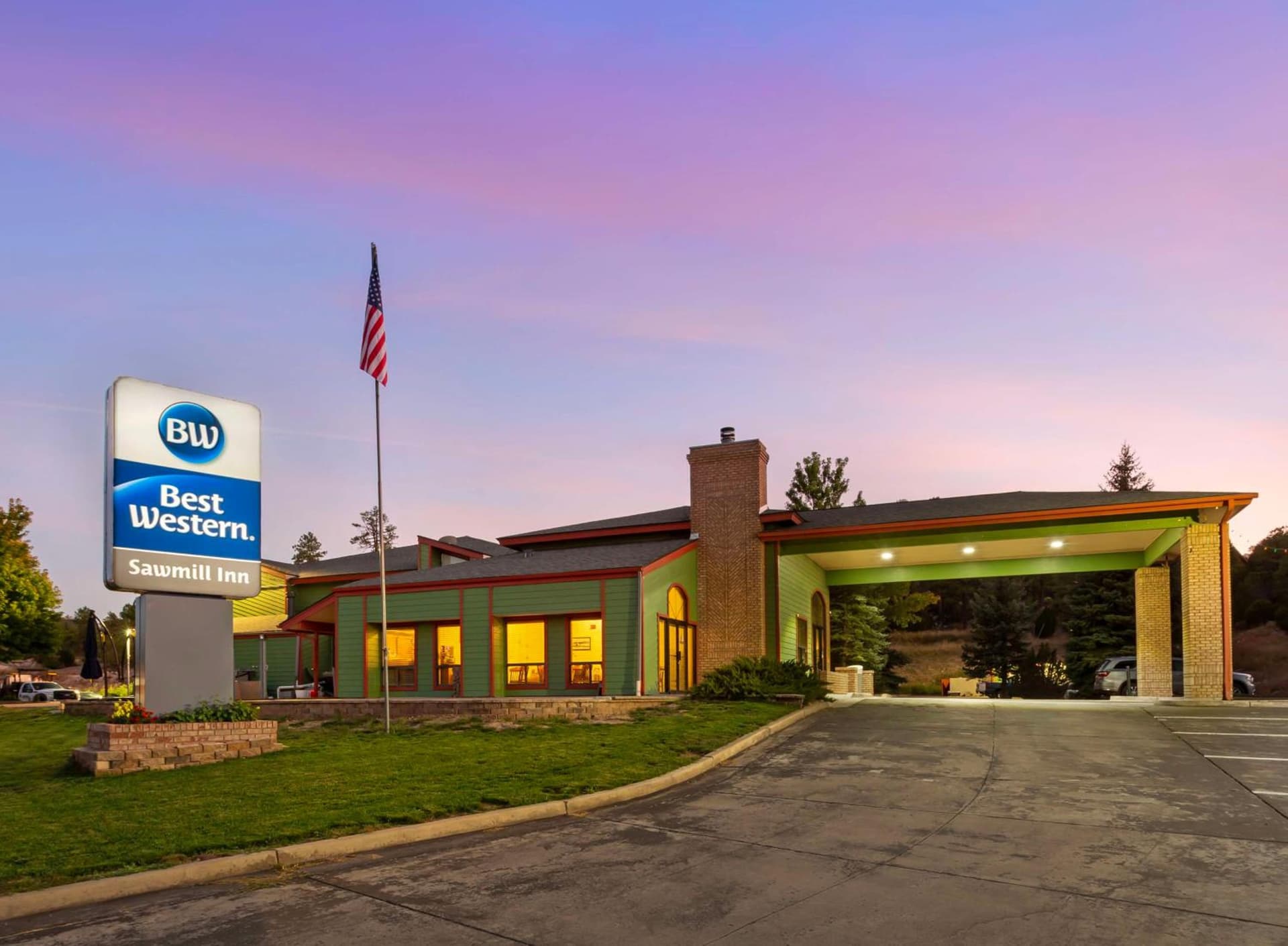 Best Western Sawmill Inn interior in Heber — gallery photo 2