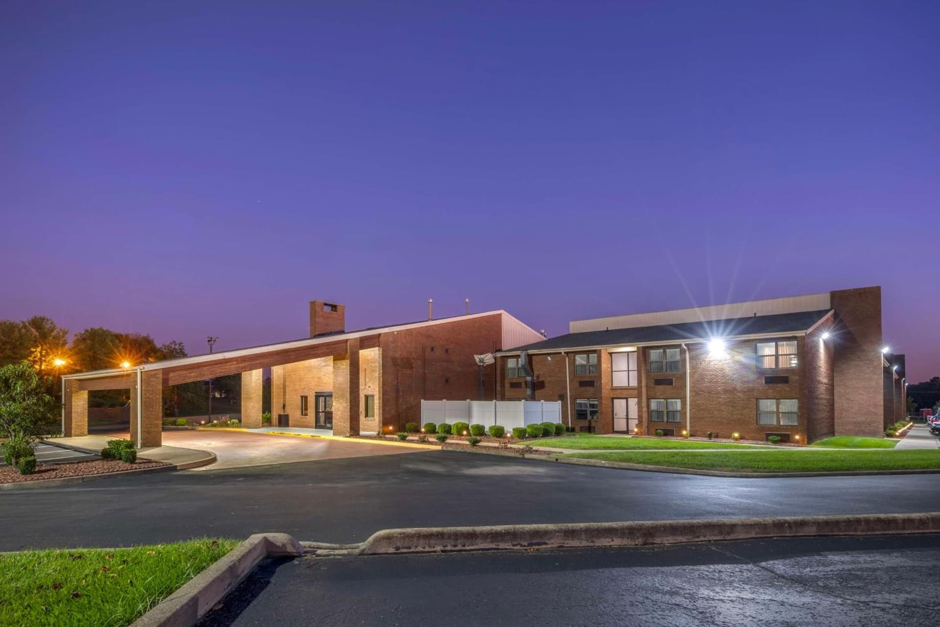 Best Western Campbellsville Inn featured exterior or lobby in Campbellsville, KY — similar hotel