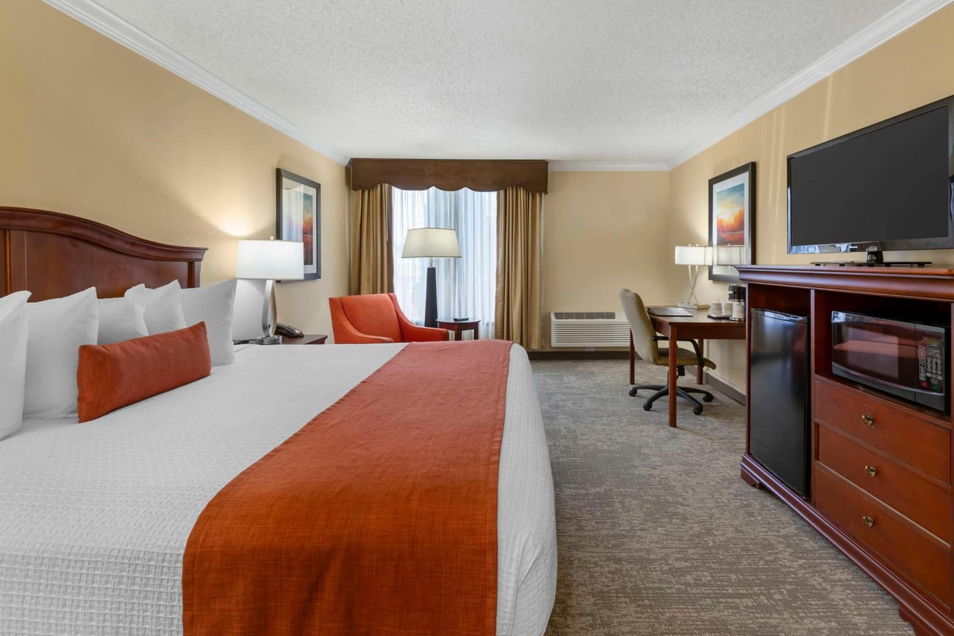 Best Western Plus Burlington property views in Burlington, NC — gallery photo 3