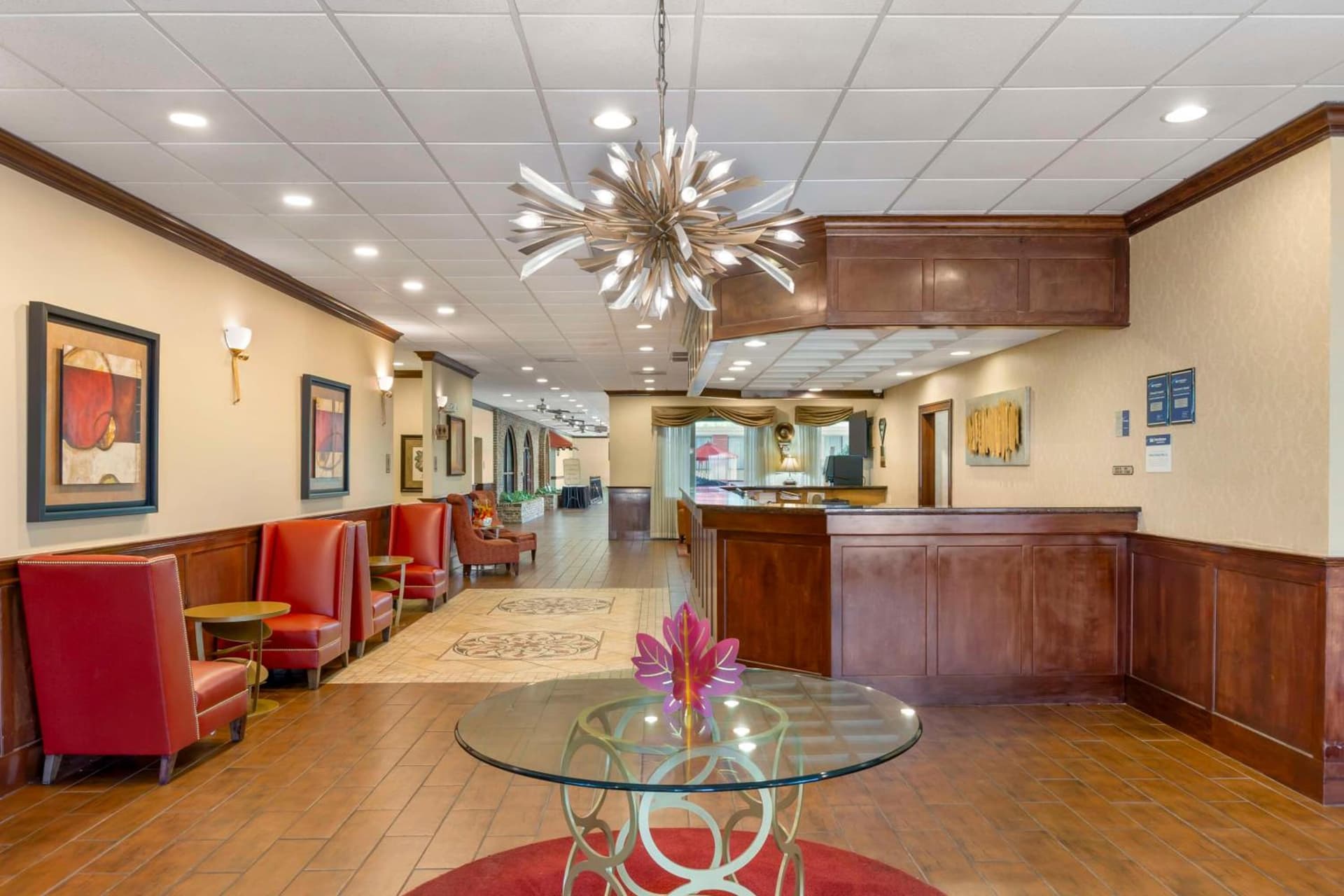 Best Western Plus Burlington gallery photo in Burlington, NC — image 6
