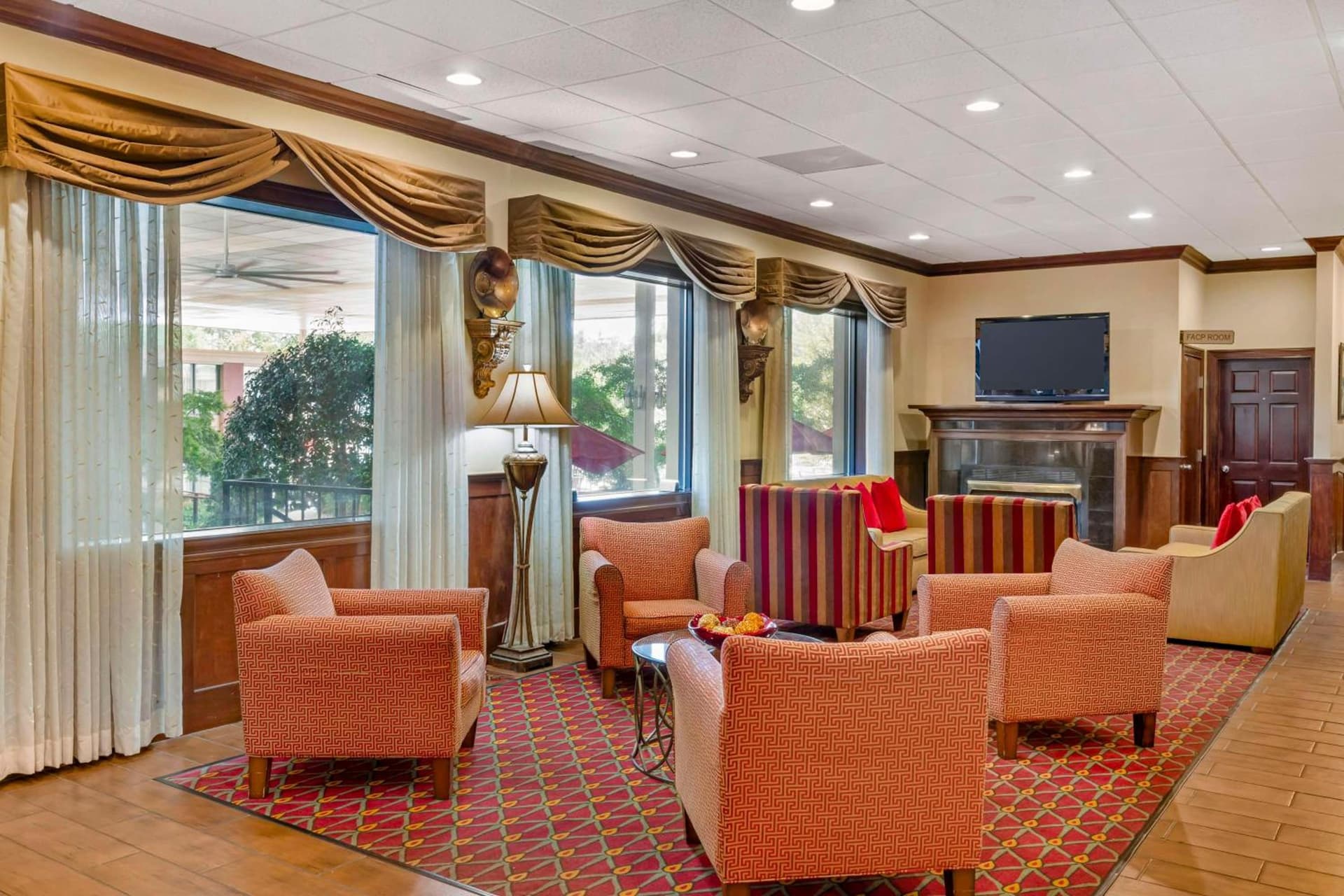 Best Western Plus Burlington gallery photo in Burlington, NC — image 28