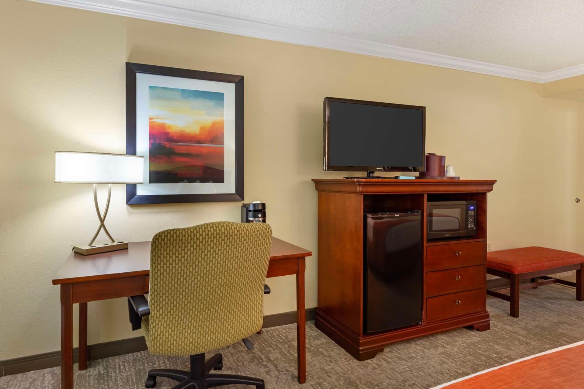 Best Western Plus Burlington gallery photo in Burlington, NC — image 7