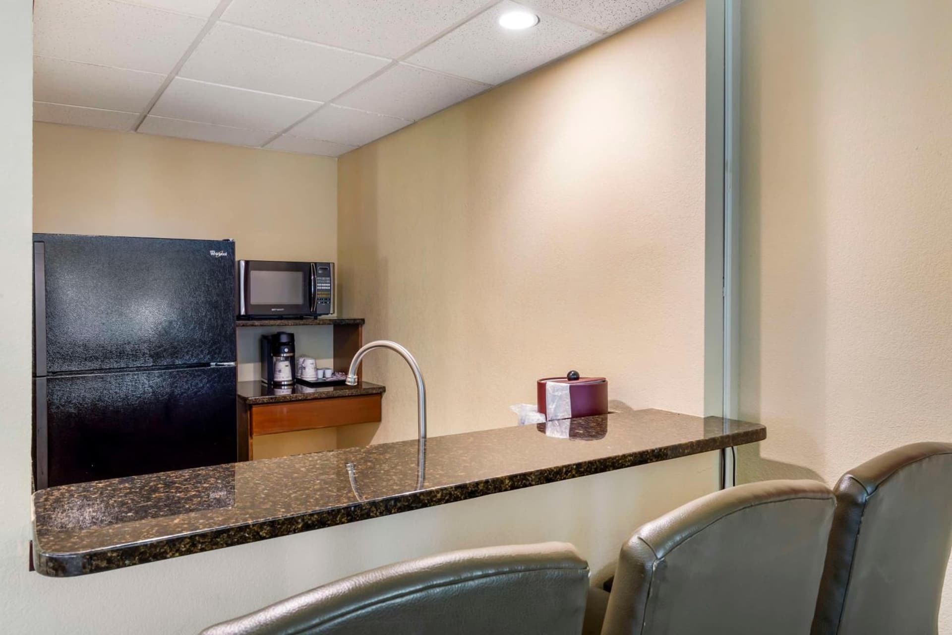 Best Western Plus Burlington gallery photo in Burlington, NC — image 10