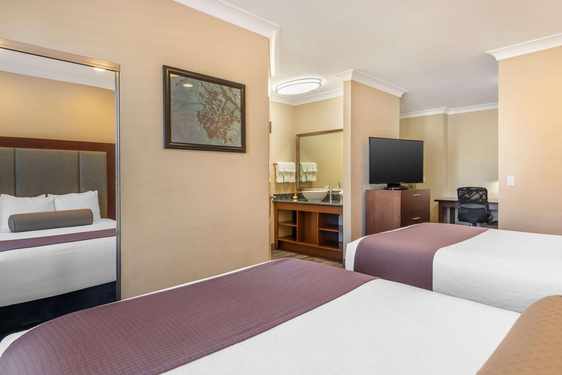 Best Western PLUS Avita Suites gallery photo in Torrance, CA — image 45