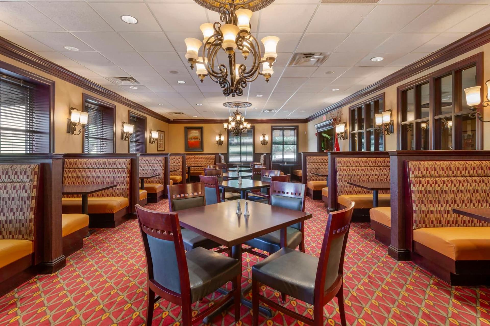 Best Western Plus Burlington gallery photo in Burlington, NC — image 18