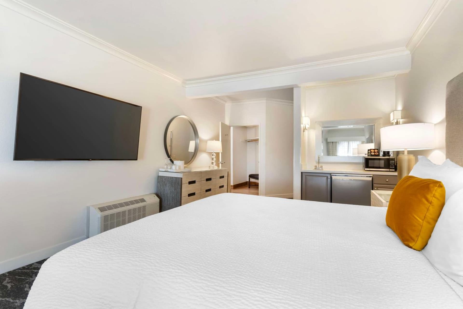 Best Western Plus Novato Oaks Inn gallery photo in Novato, CA — image 40
