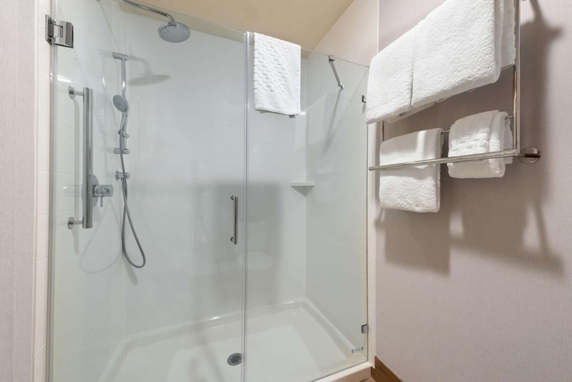 Best Western Plus Novato Oaks Inn gallery photo in Novato, CA — image 45