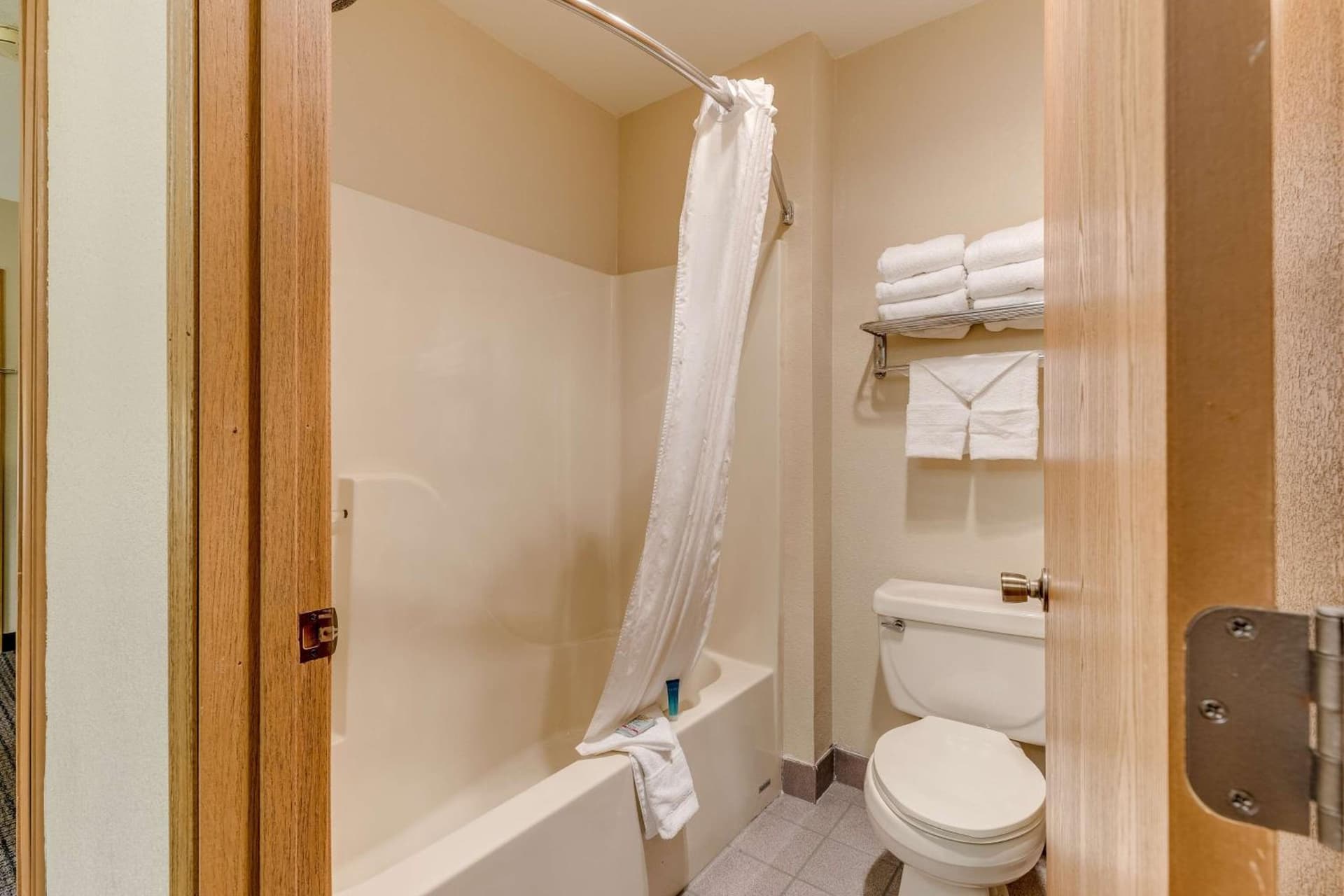 Best Western Lakewinds gallery photo in Ludington, MI — image 55