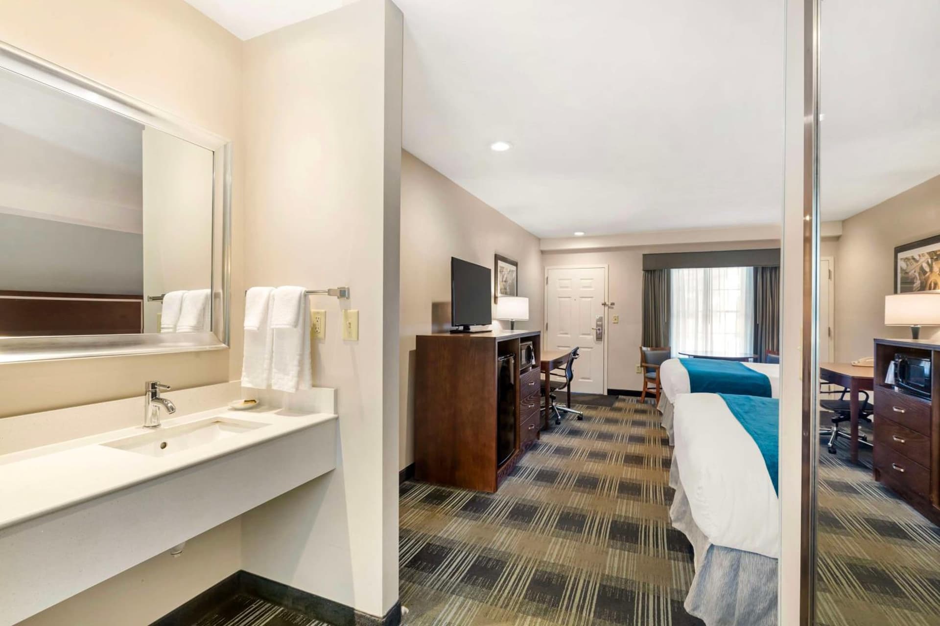 Best Western Plus Cold Spring gallery photo in Plymouth, MA — image 26