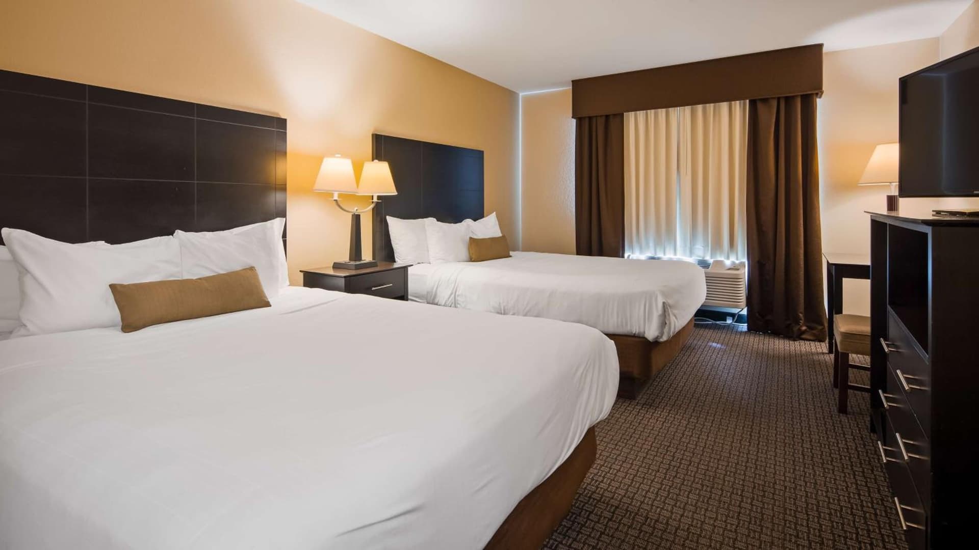 Best Western Lakewinds gallery photo in Ludington, MI — image 12