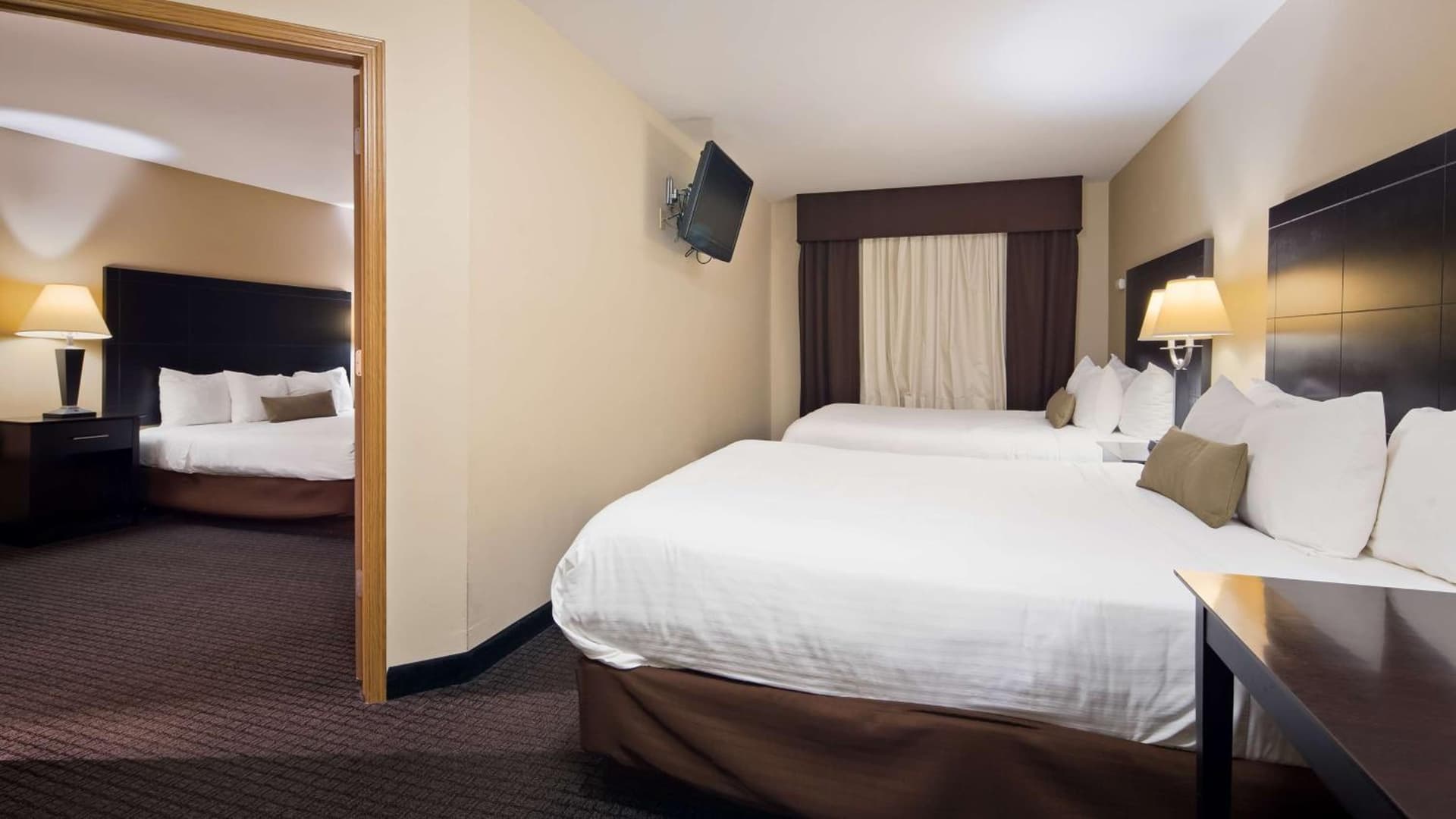 Best Western Lakewinds gallery photo in Ludington, MI — image 42