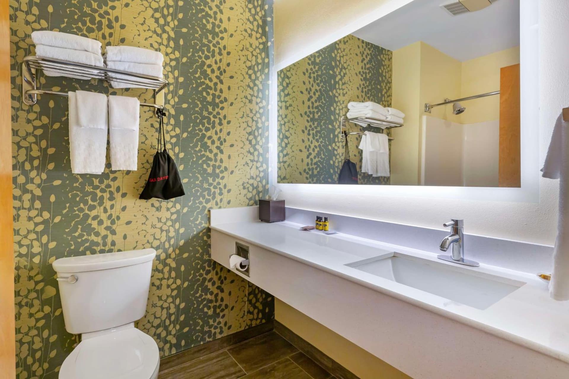 Best Western Plus Cold Spring gallery photo in Plymouth, MA — image 8
