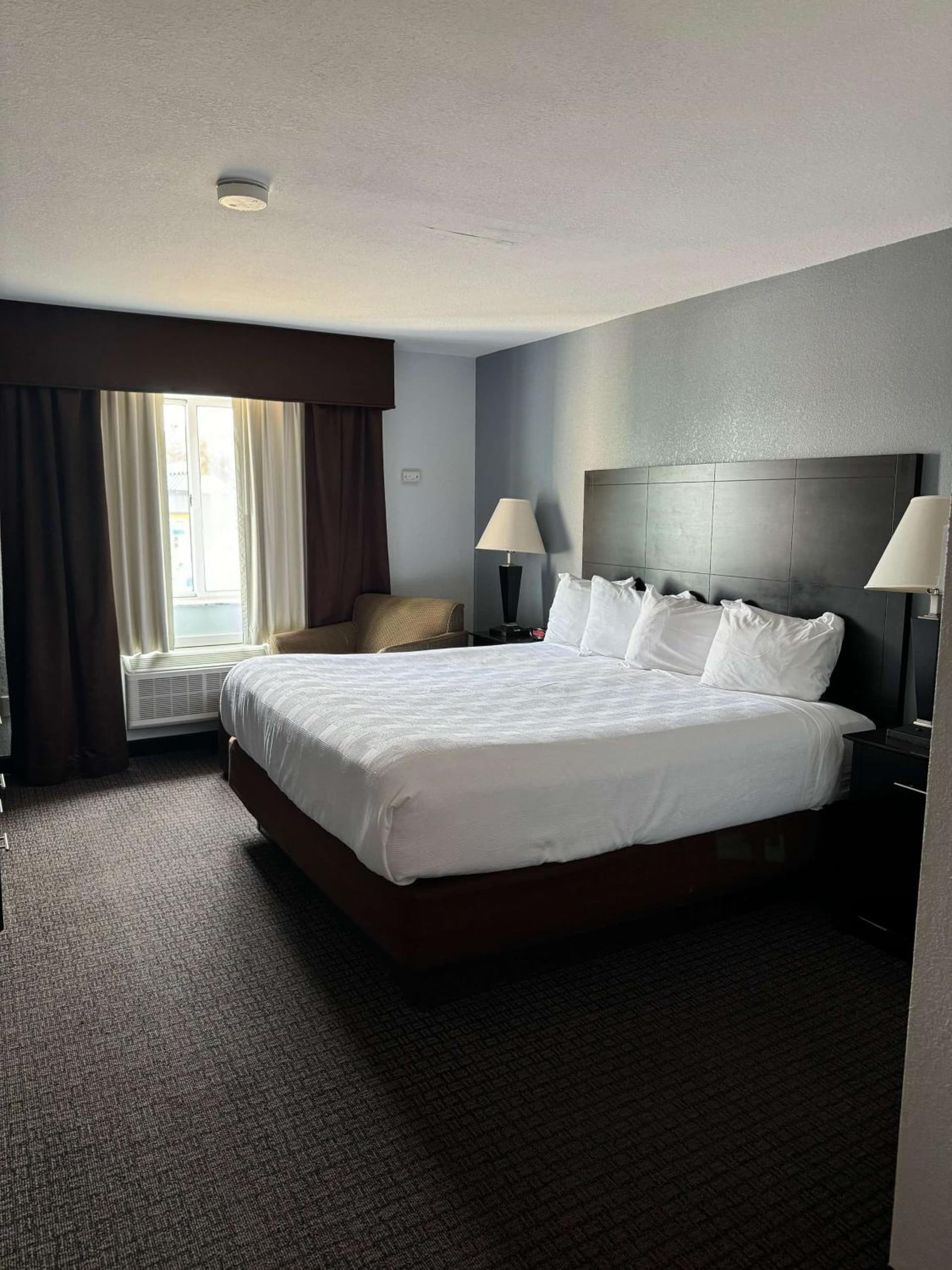 Best Western Lakewinds gallery photo in Ludington, MI — image 13