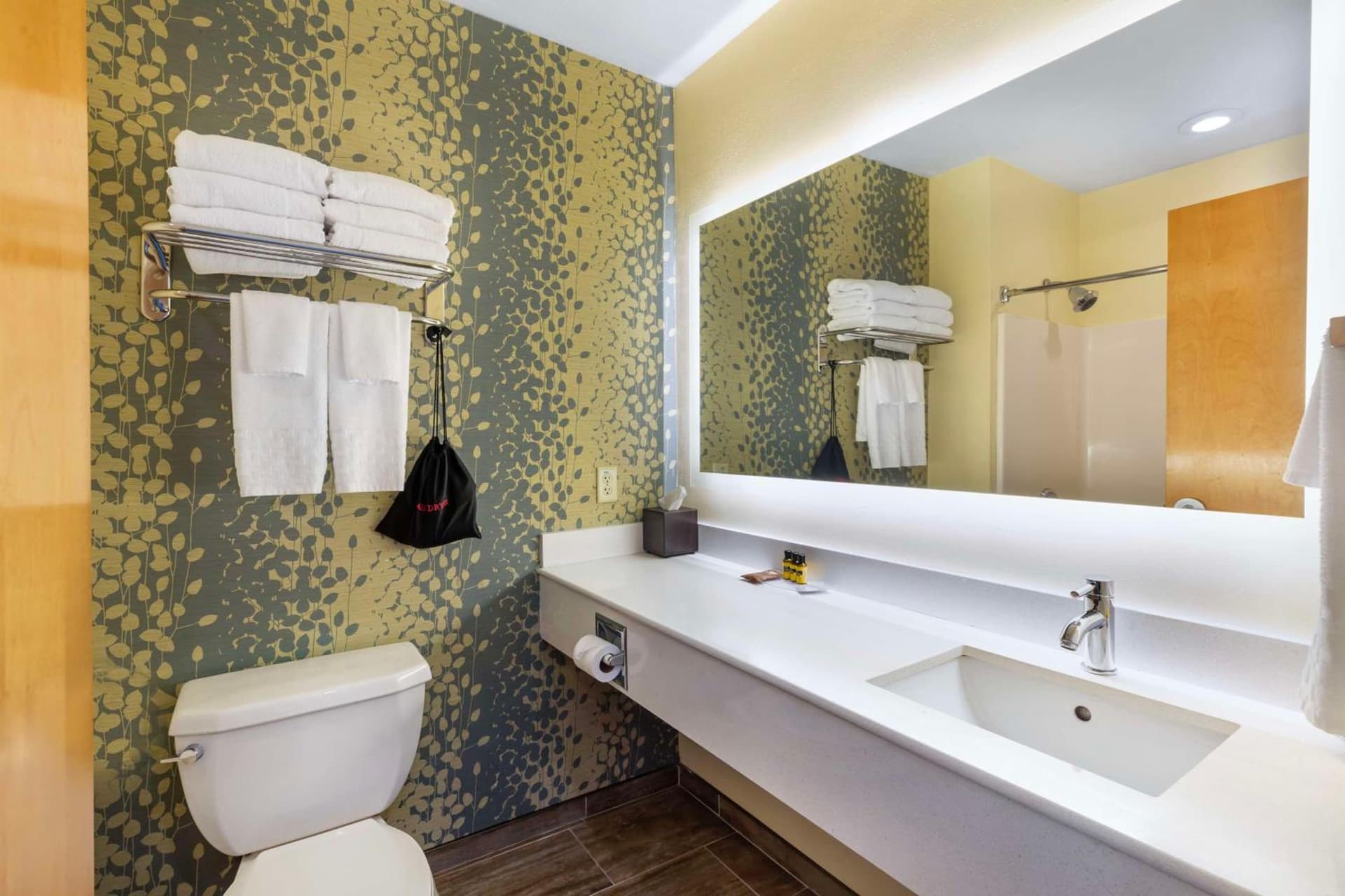 Best Western Plus Cold Spring property views in Plymouth, MA — gallery photo 3