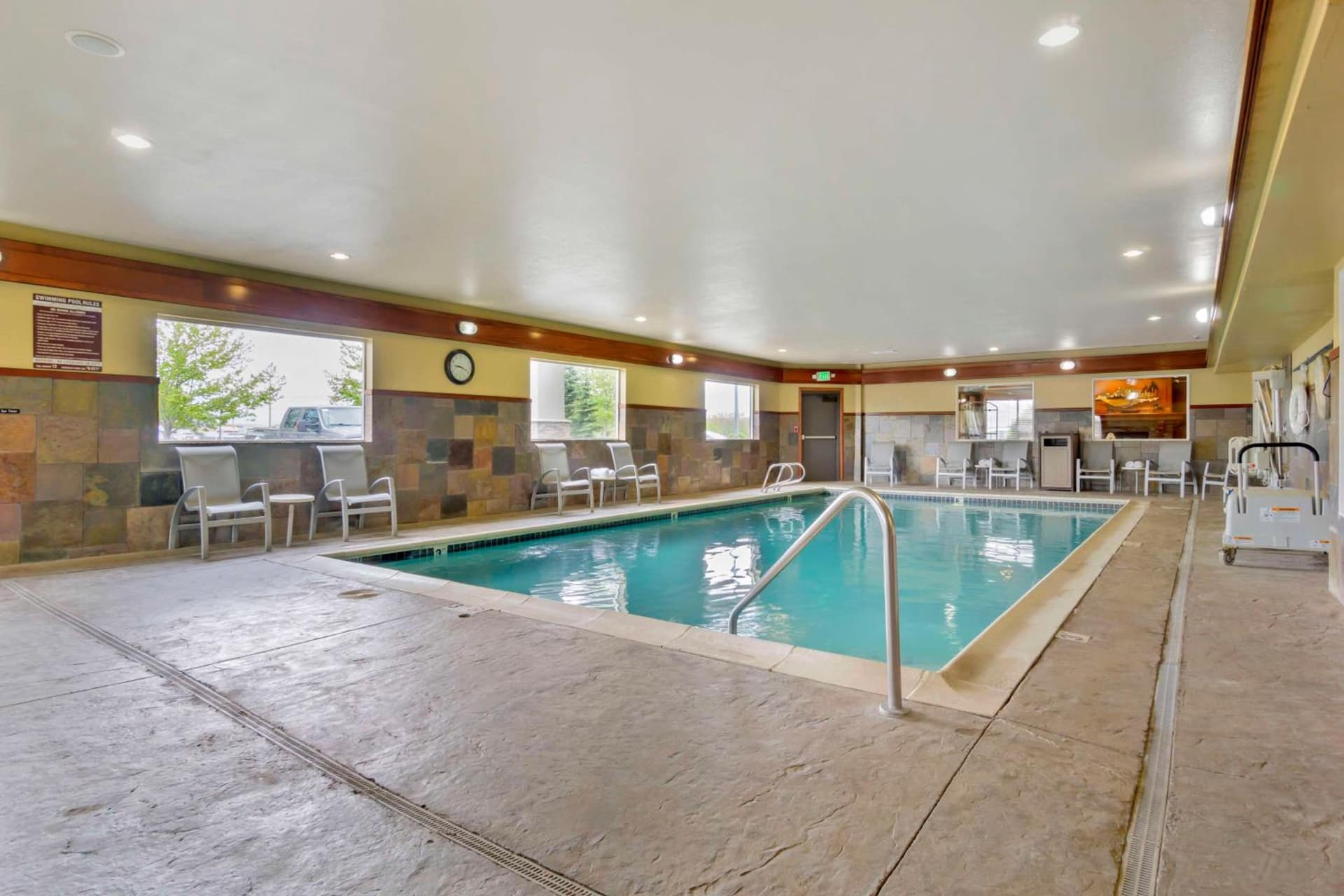 Best Western Plus Ellensburg Hotel property views in Ellensburg, WA — gallery photo 3