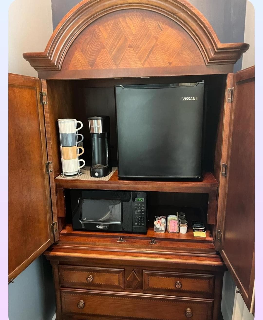 Kinder Room The Lodge interior in Jefferson City, TN — gallery photo 2