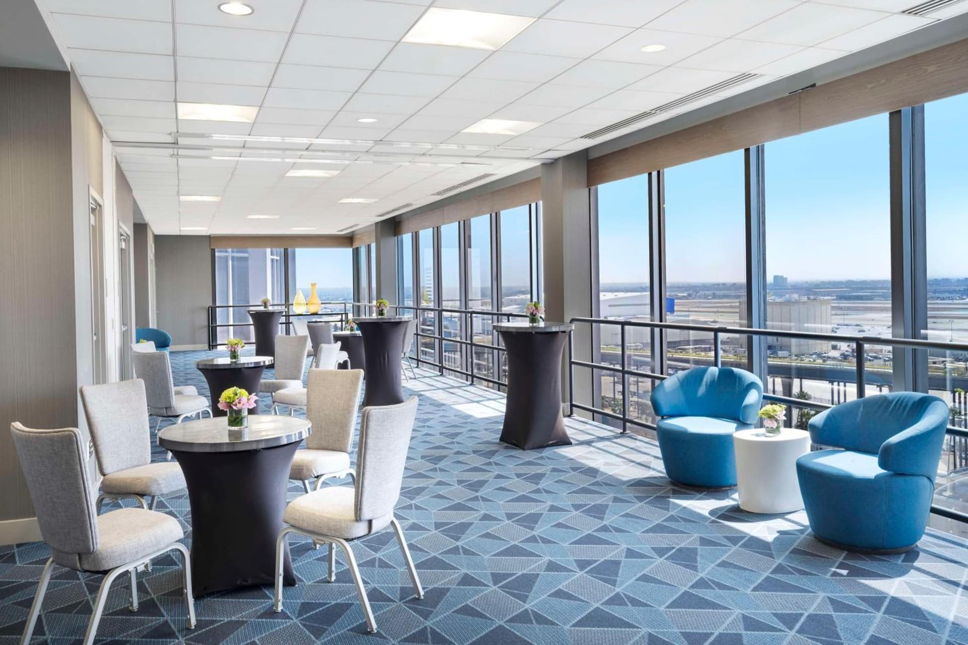 Hyatt Regency Los Angeles International Airport property views in Los Angeles, CA — gallery photo 3