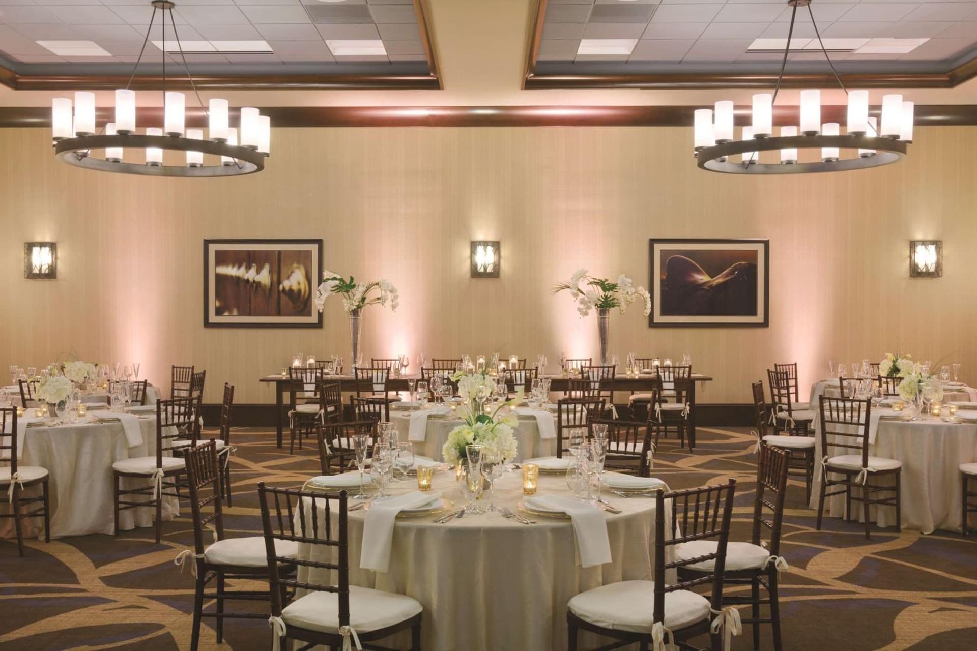 Embassy Suites Saratoga Springs gallery photo in Saratoga Springs, NY — image 6