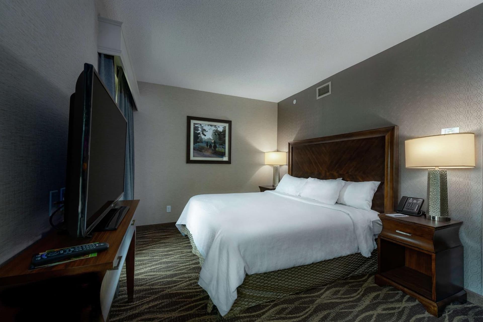 Embassy Suites Saratoga Springs gallery photo in Saratoga Springs, NY — image 4