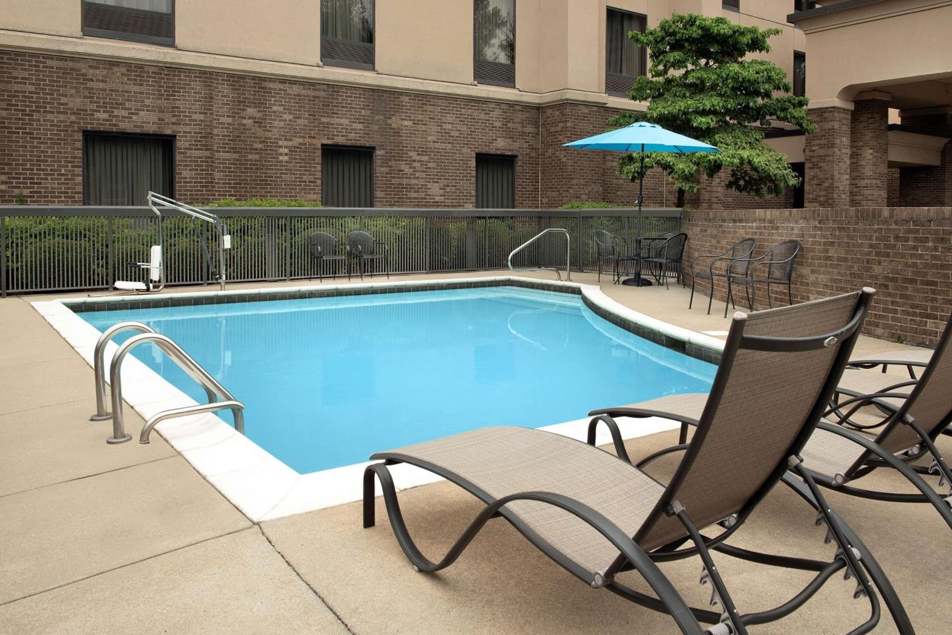 Hampton Inn Birmingham I-65/Lakeshore Drive gallery photo in Birmingham, AL — image 31