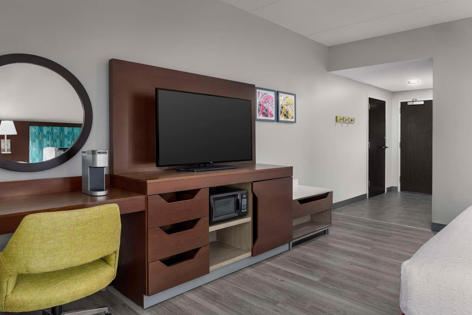 Hampton Inn Birmingham I-65/Lakeshore Drive property views in Birmingham, AL — gallery photo 3