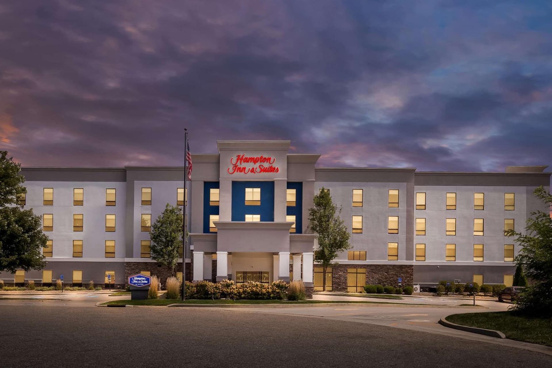 Hampton Inn & Suites Canton gallery photo in North Canton, OH — image 16