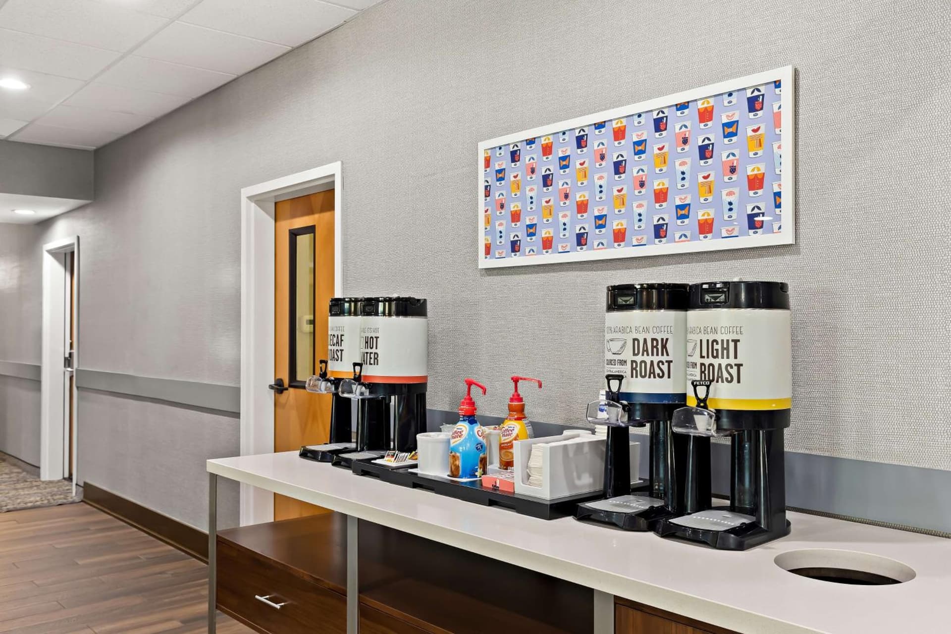 Hampton Inn & Suites Canton gallery photo in North Canton, OH — image 18