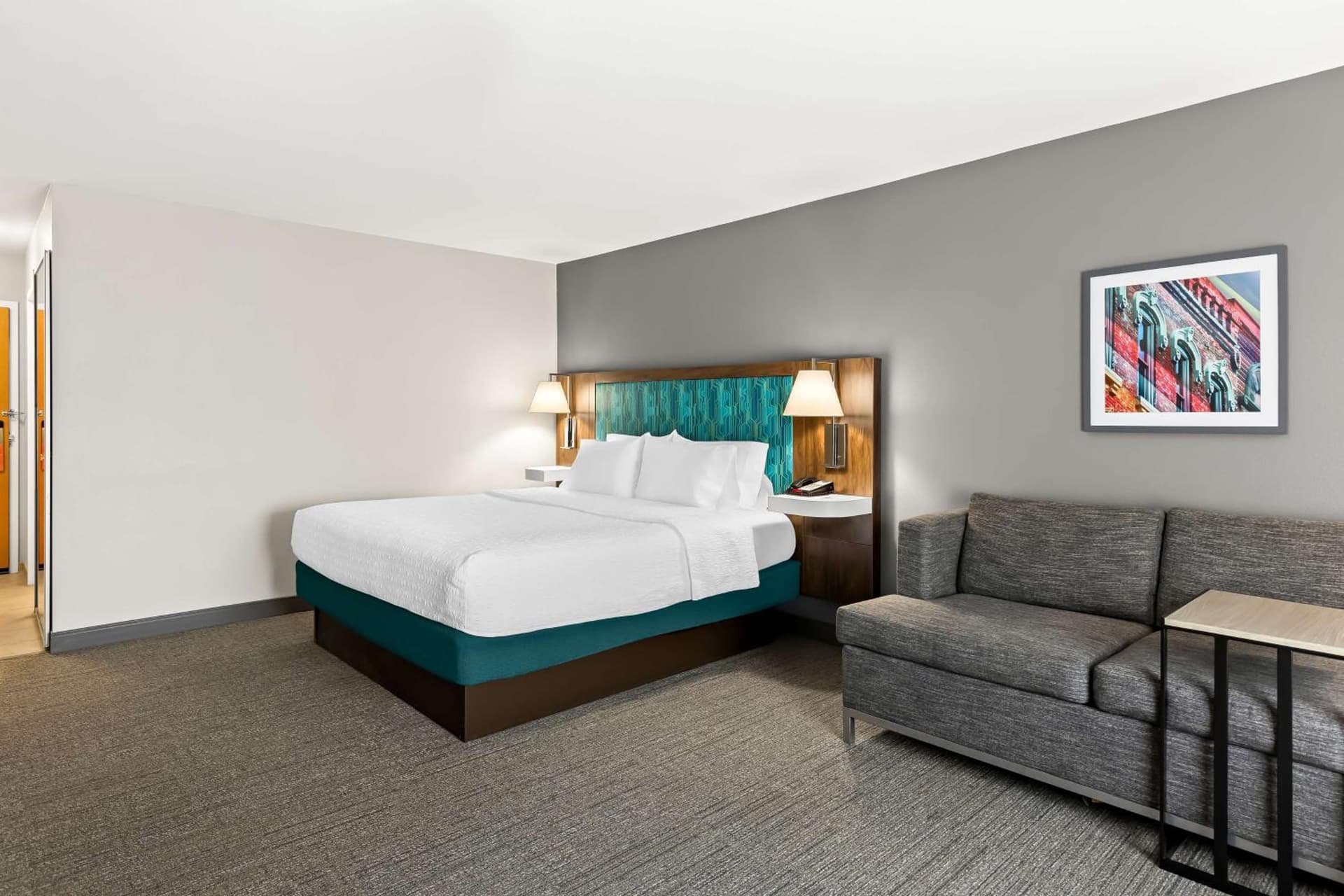 Hampton Inn & Suites Canton gallery photo in North Canton, OH — image 7