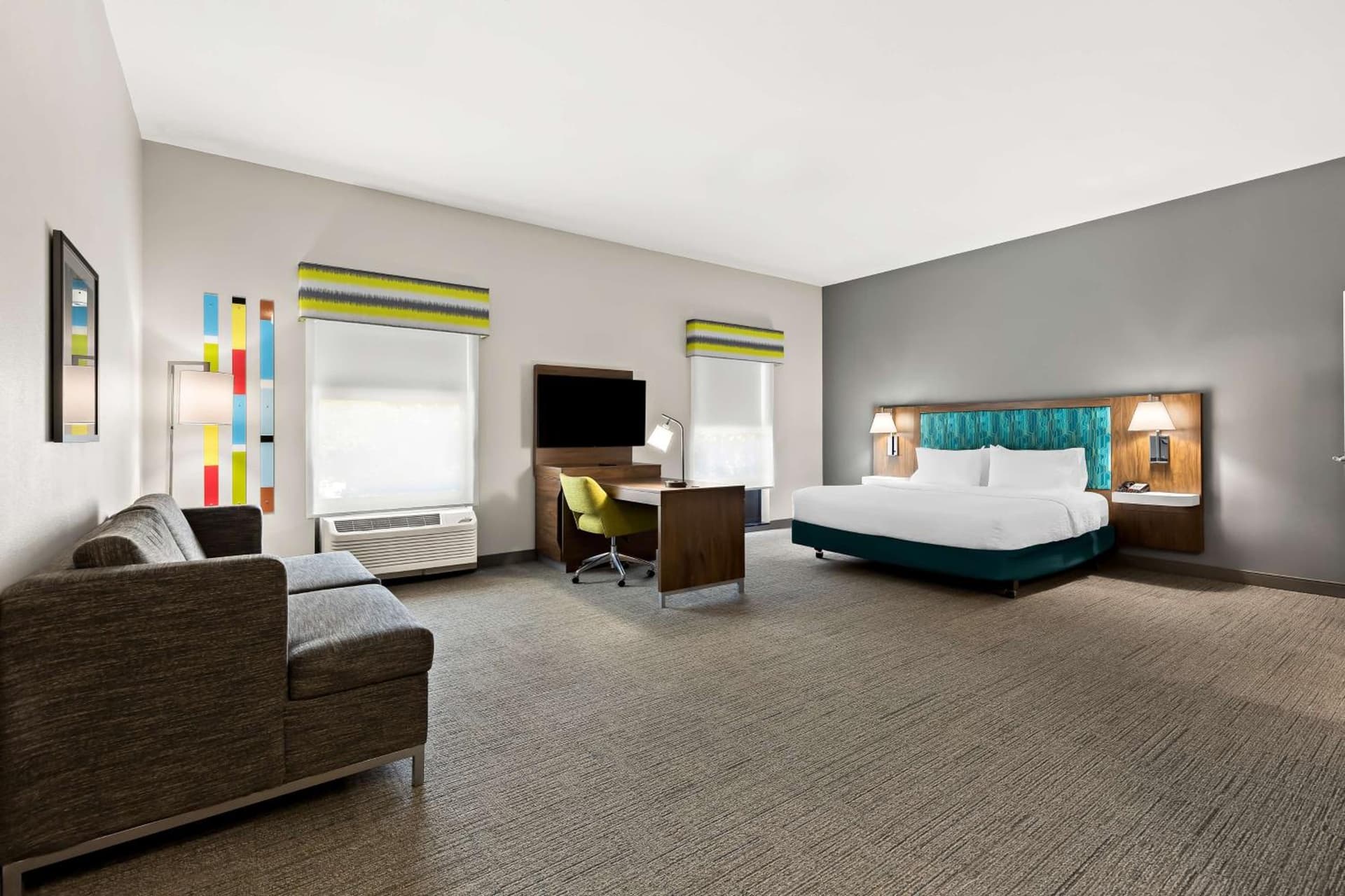 Hampton Inn & Suites Canton gallery photo in North Canton, OH — image 6