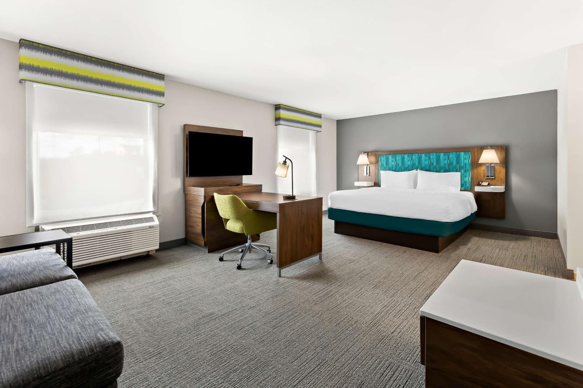 Hampton Inn & Suites Canton gallery photo in North Canton, OH — image 19