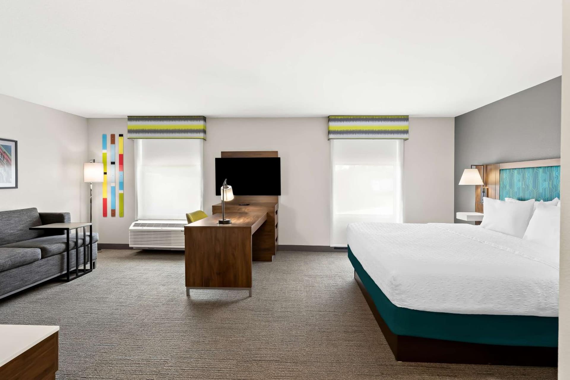 Hampton Inn & Suites Canton gallery photo in North Canton, OH — image 34