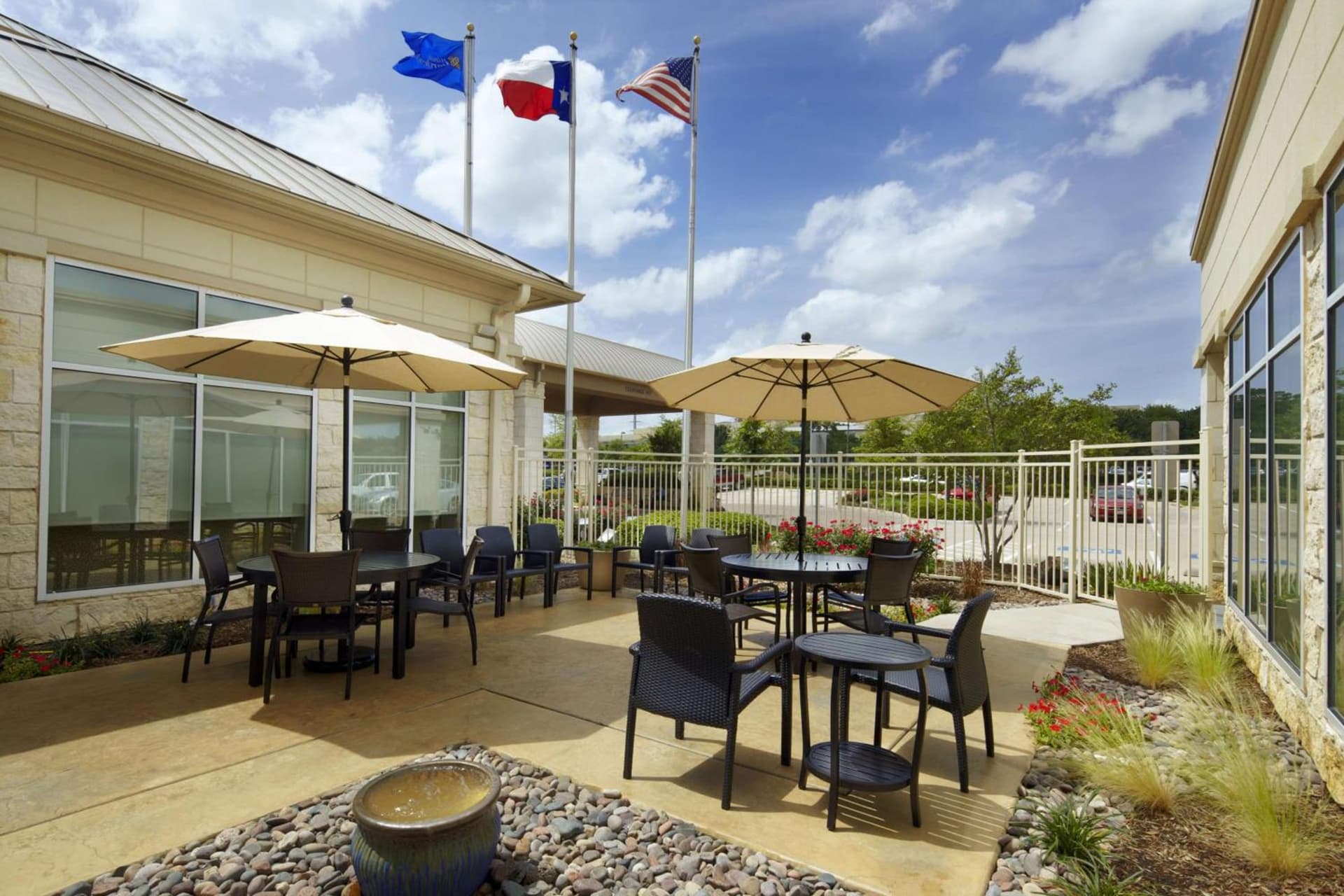 Hilton Garden Inn Dallas Arlington property views in Arlington, TX — gallery photo 3