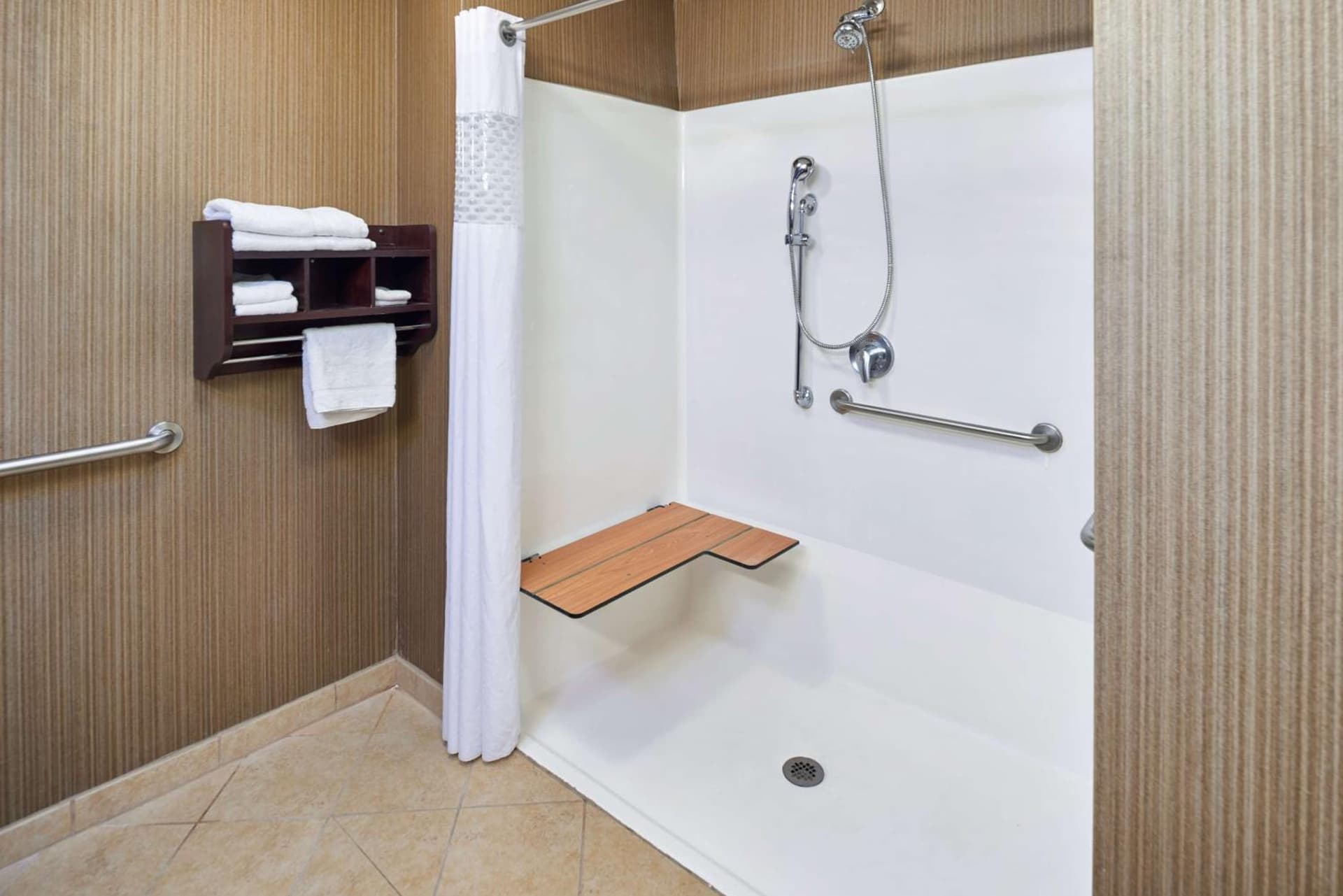 Hampton Inn & Suites Longview North gallery photo in Longview, TX — image 9