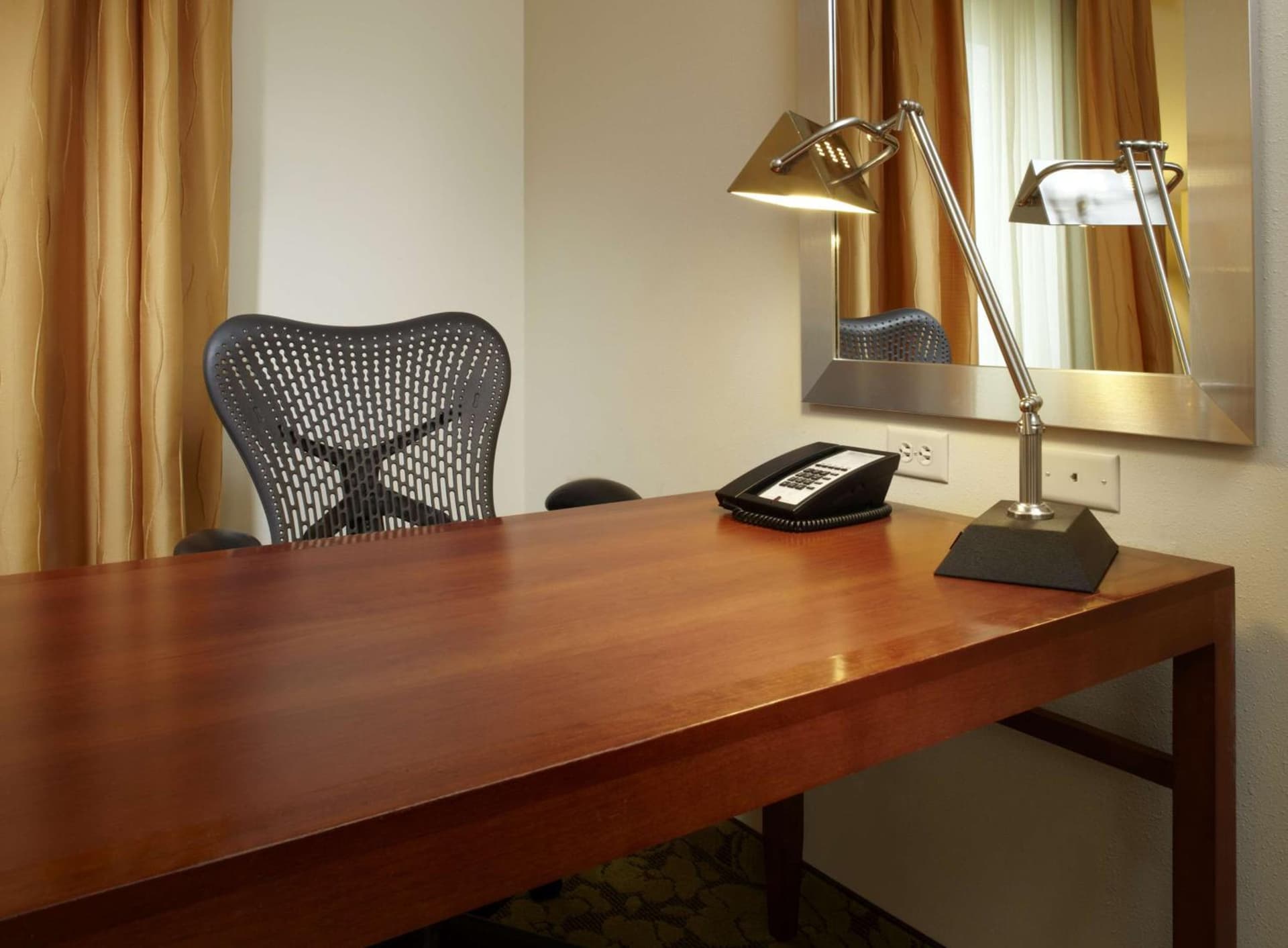 Hilton Garden Inn Dallas Arlington gallery photo in Arlington, TX — image 13
