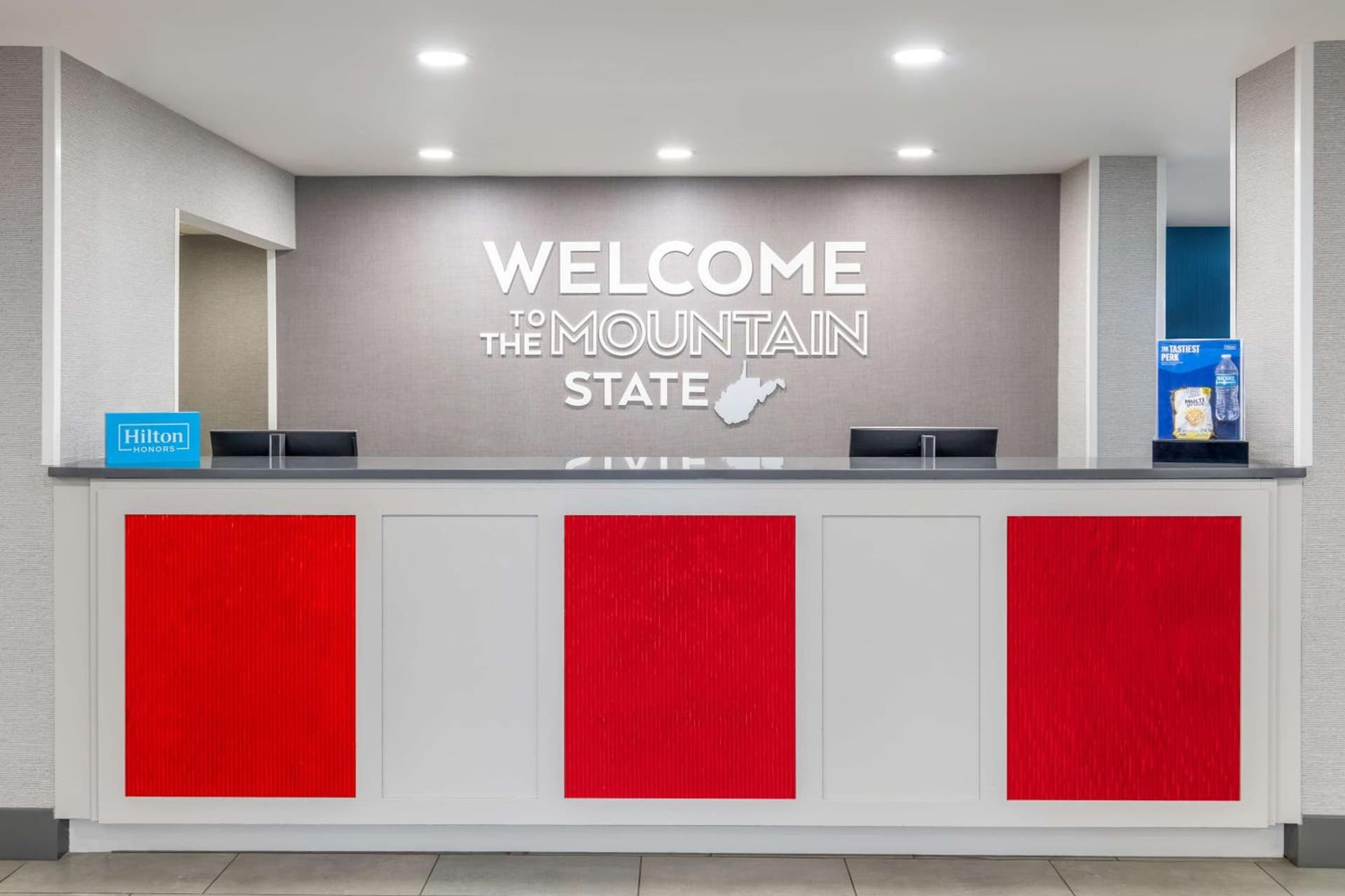 Hampton Inn Martinsburg gallery photo in Martinsburg, WV — image 36