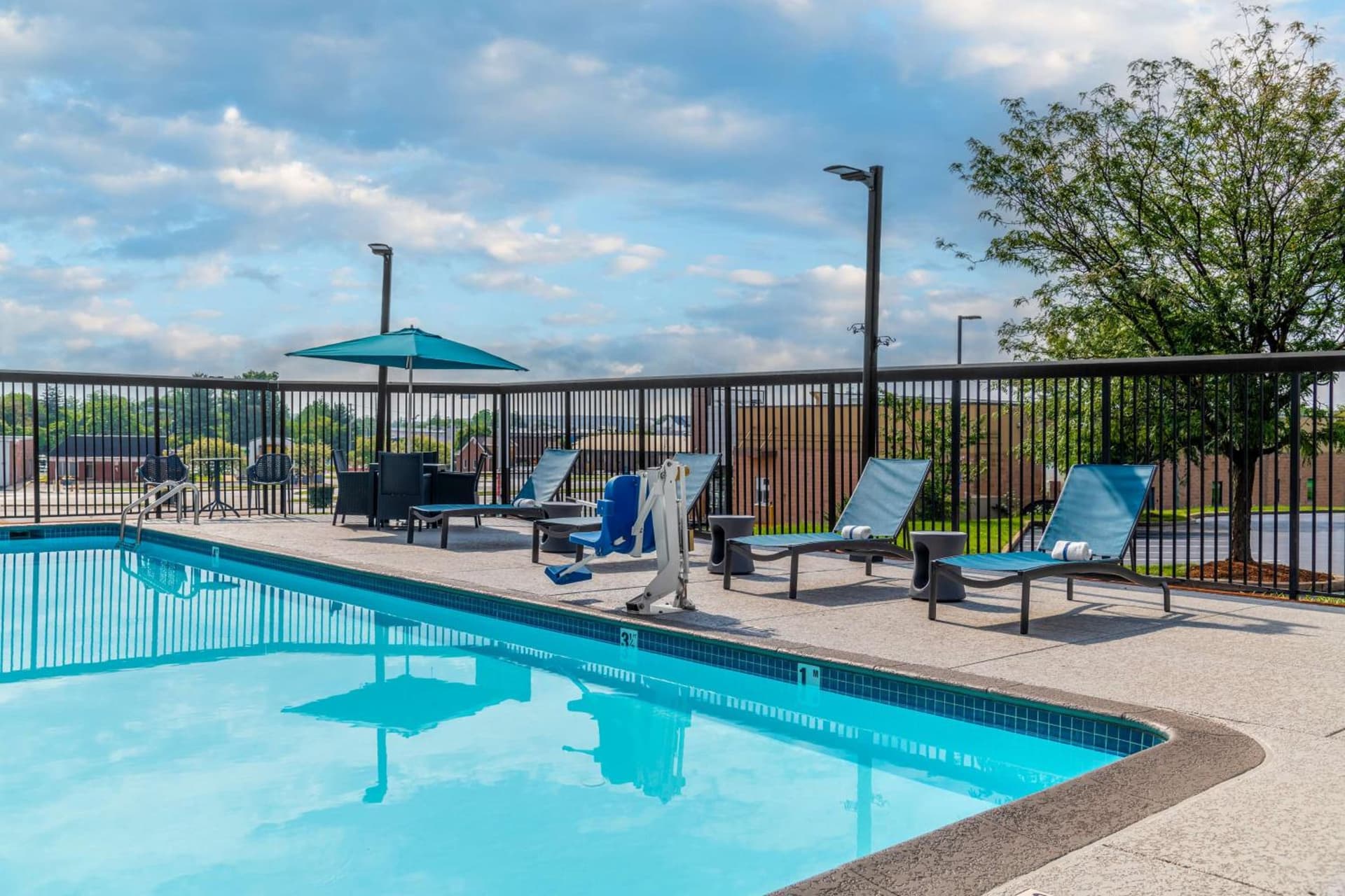 Hampton Inn Martinsburg gallery photo in Martinsburg, WV — image 28
