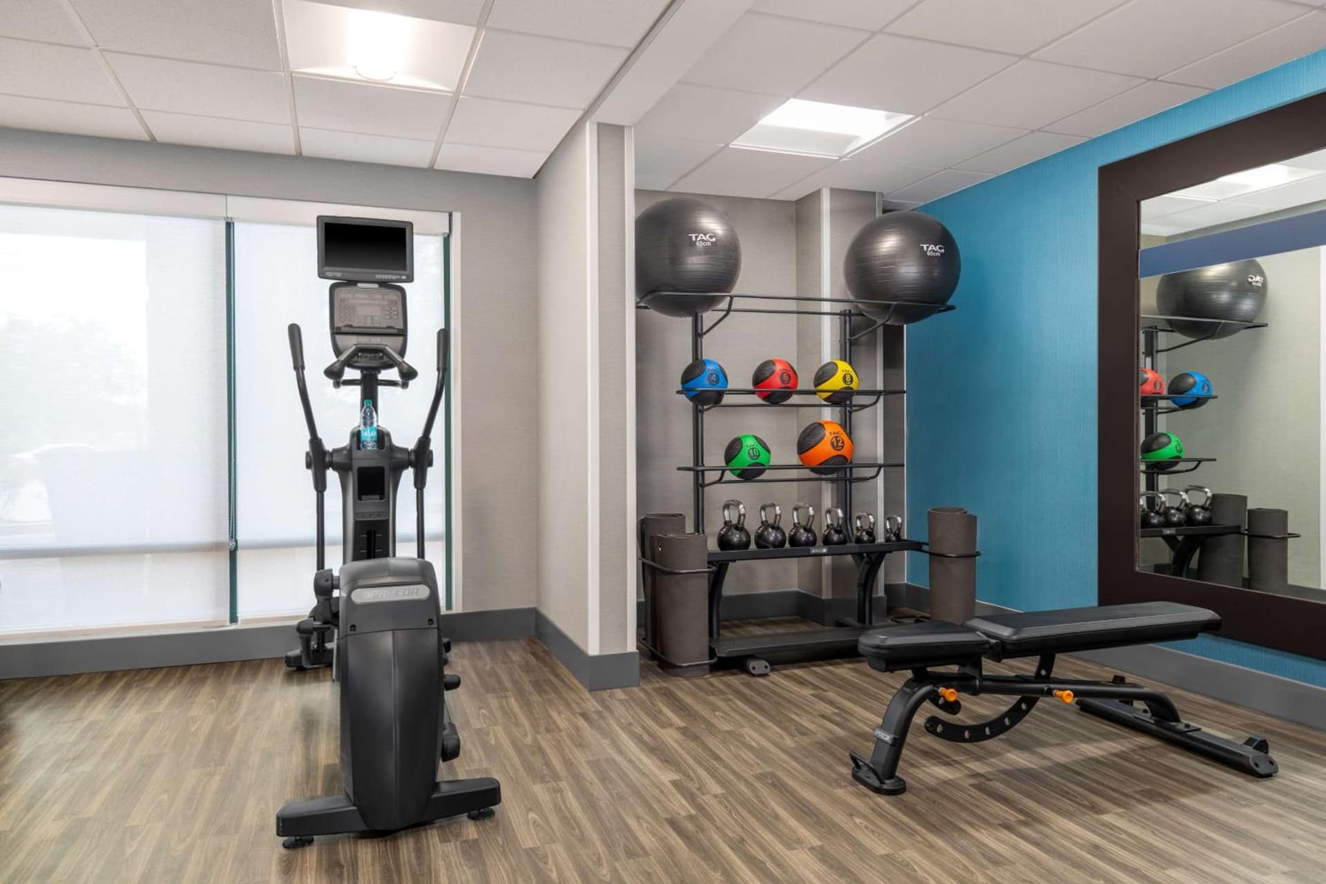 Hampton Inn Martinsburg gallery photo in Martinsburg, WV — image 15