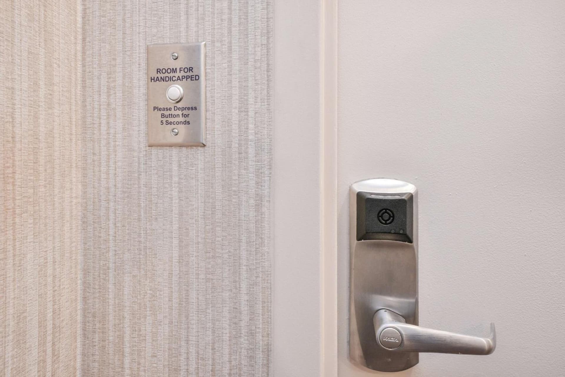 Hampton Inn Martinsburg gallery photo in Martinsburg, WV — image 20