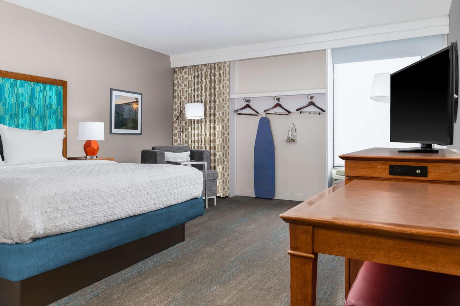 Hampton Inn Martinsburg gallery photo in Martinsburg, WV — image 19
