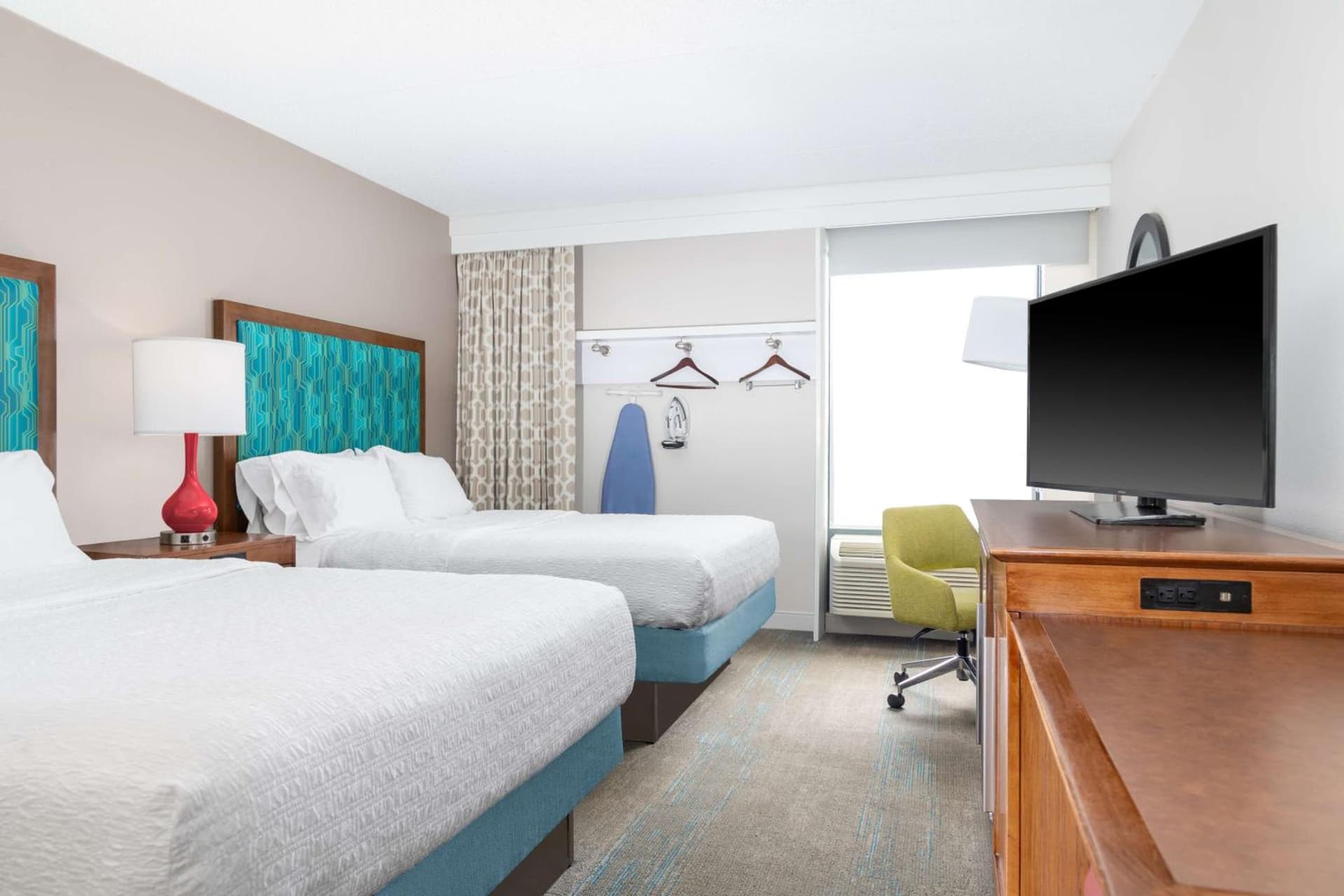 Hampton Inn Martinsburg gallery photo in Martinsburg, WV — image 35
