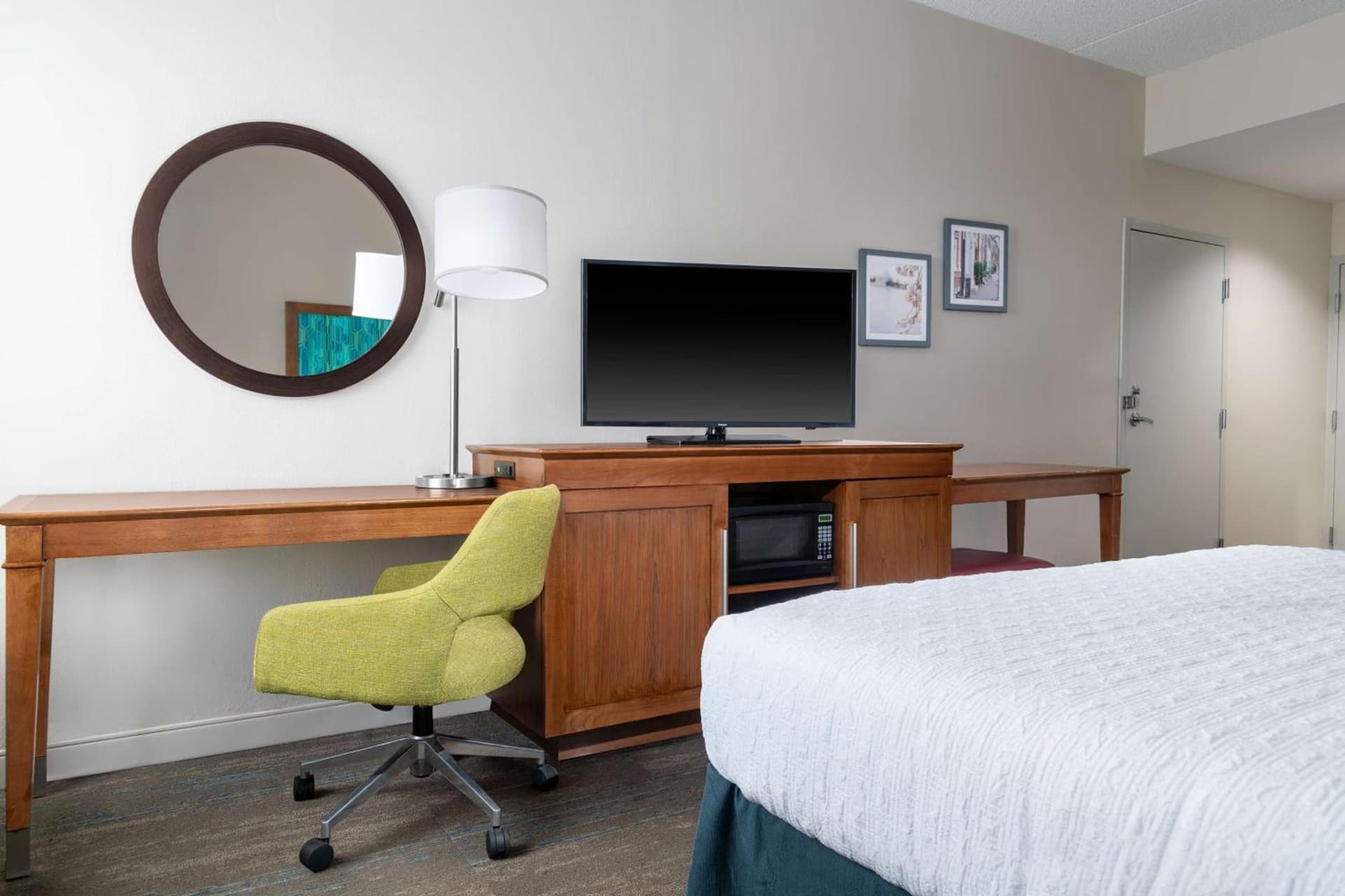 Hampton Inn Martinsburg property views in Martinsburg, WV — gallery photo 3