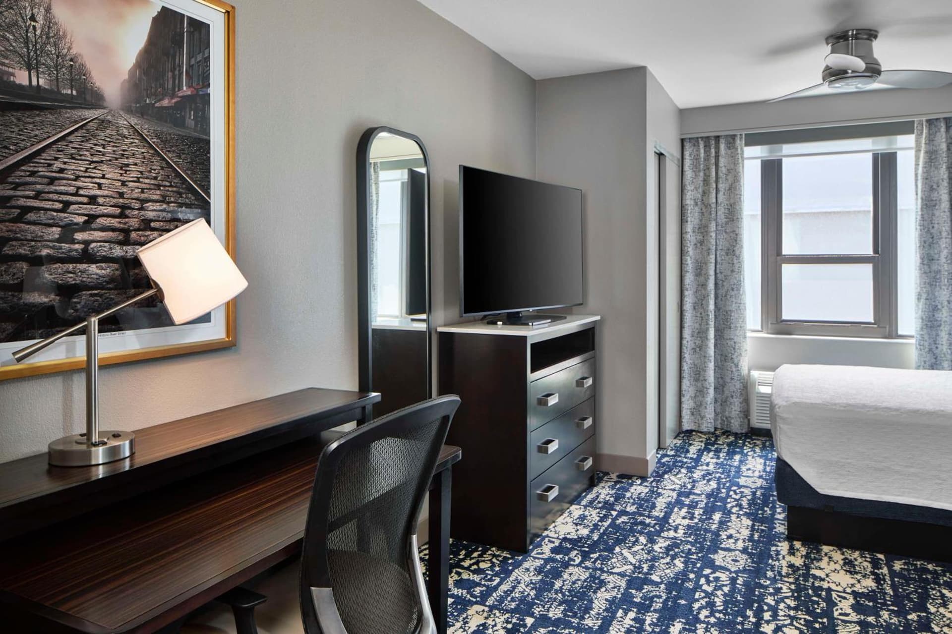 Homewood Suites Savannah Historic District/Riverfront interior in Savannah, GA — gallery photo 2