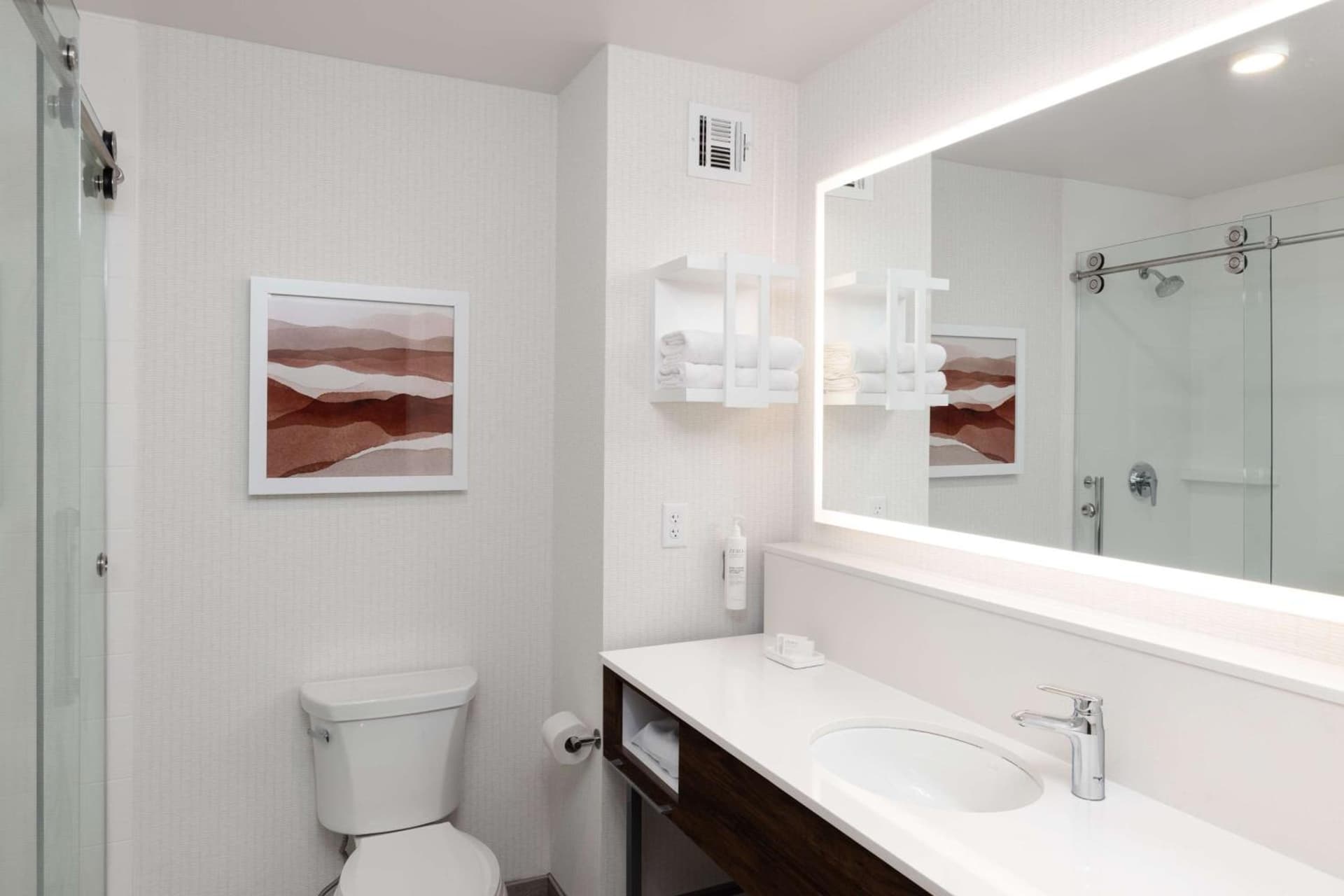Hampton Inn & Suites Yuba City gallery photo in Yuba City, CA — image 5
