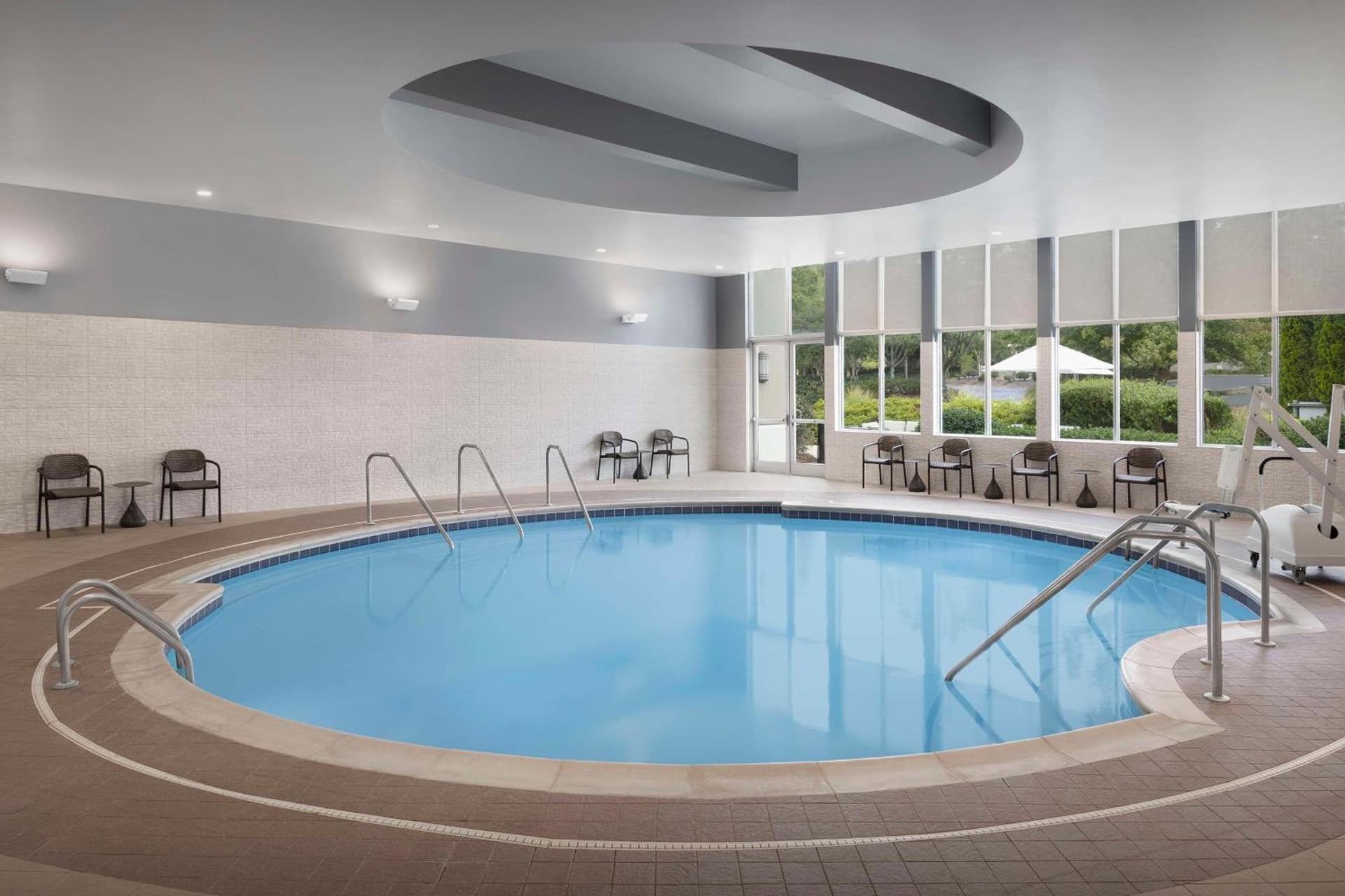 Embassy Suites Atlanta - Kennesaw Town Center gallery photo in Kennesaw, GA — image 13